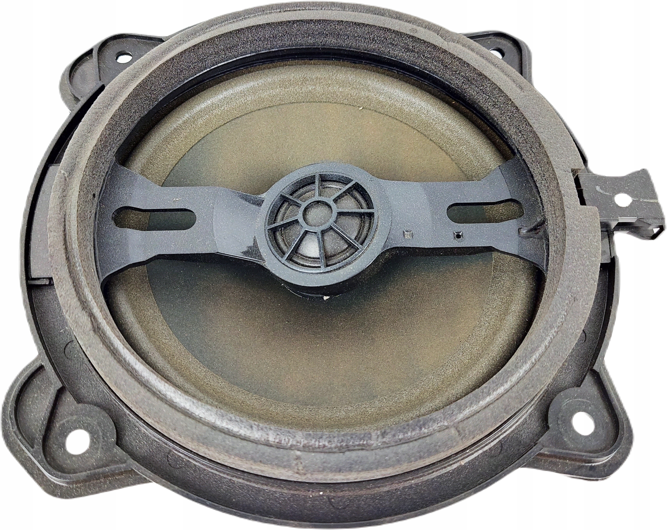 AUDI A3 8P speaker door rear part 8H0035411