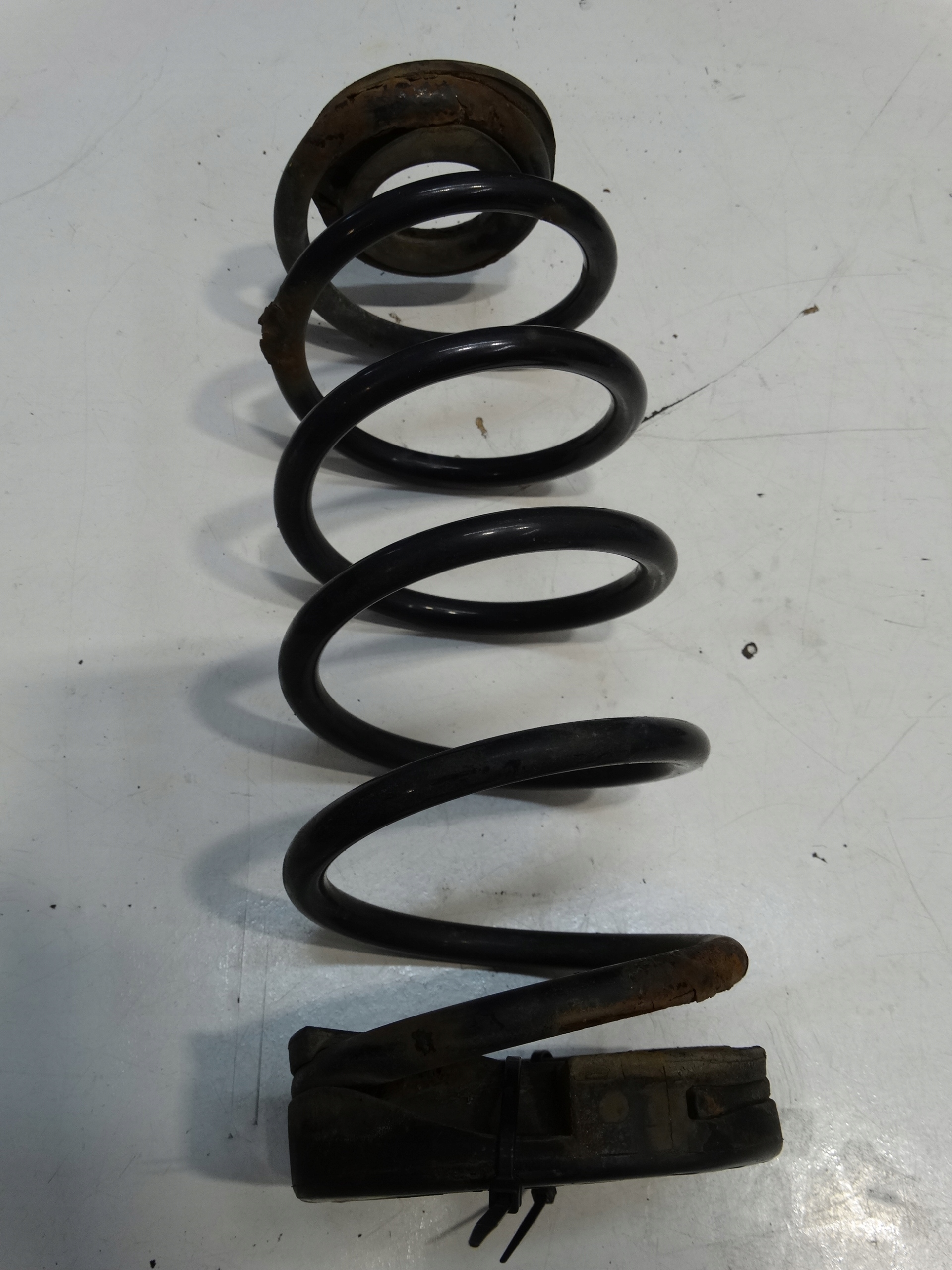 spring springing KIA CARENS IV 55331-3X000 13-19R.