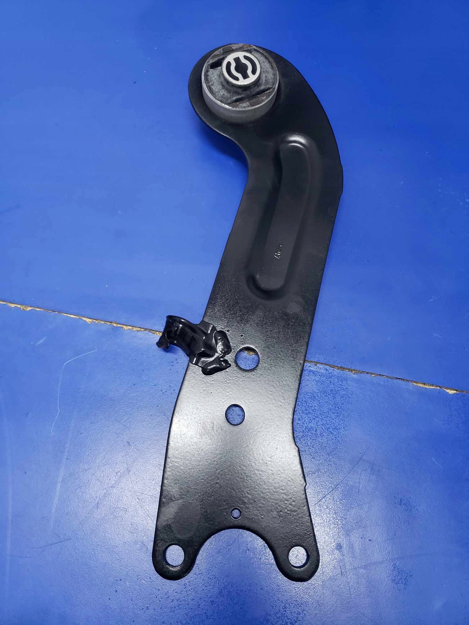 Lewy Wahacz Wzdłużny Tylny SAAB 9-3 II 93 oe Vectra C, BLS + mocowanie Typ samochodu Samochody osobowe