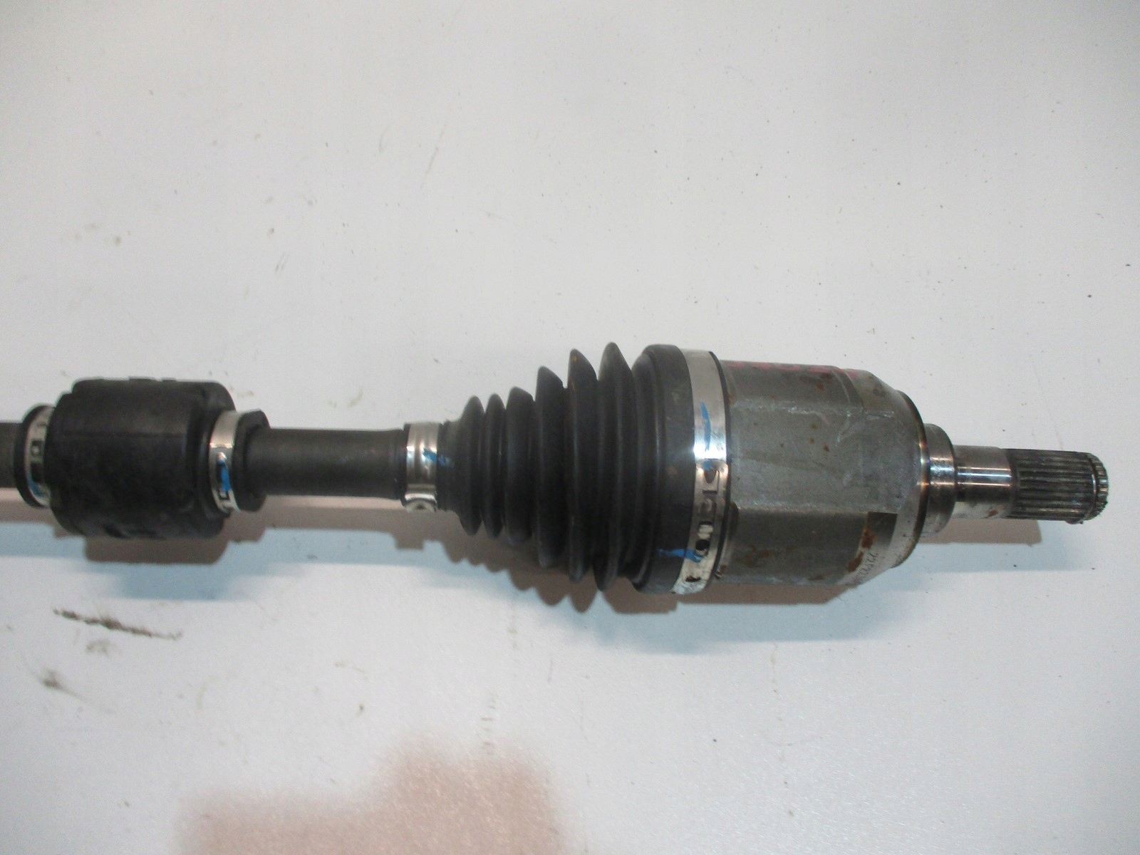 semi-axis KIA X-CEED 1,0I left 49500-J7030