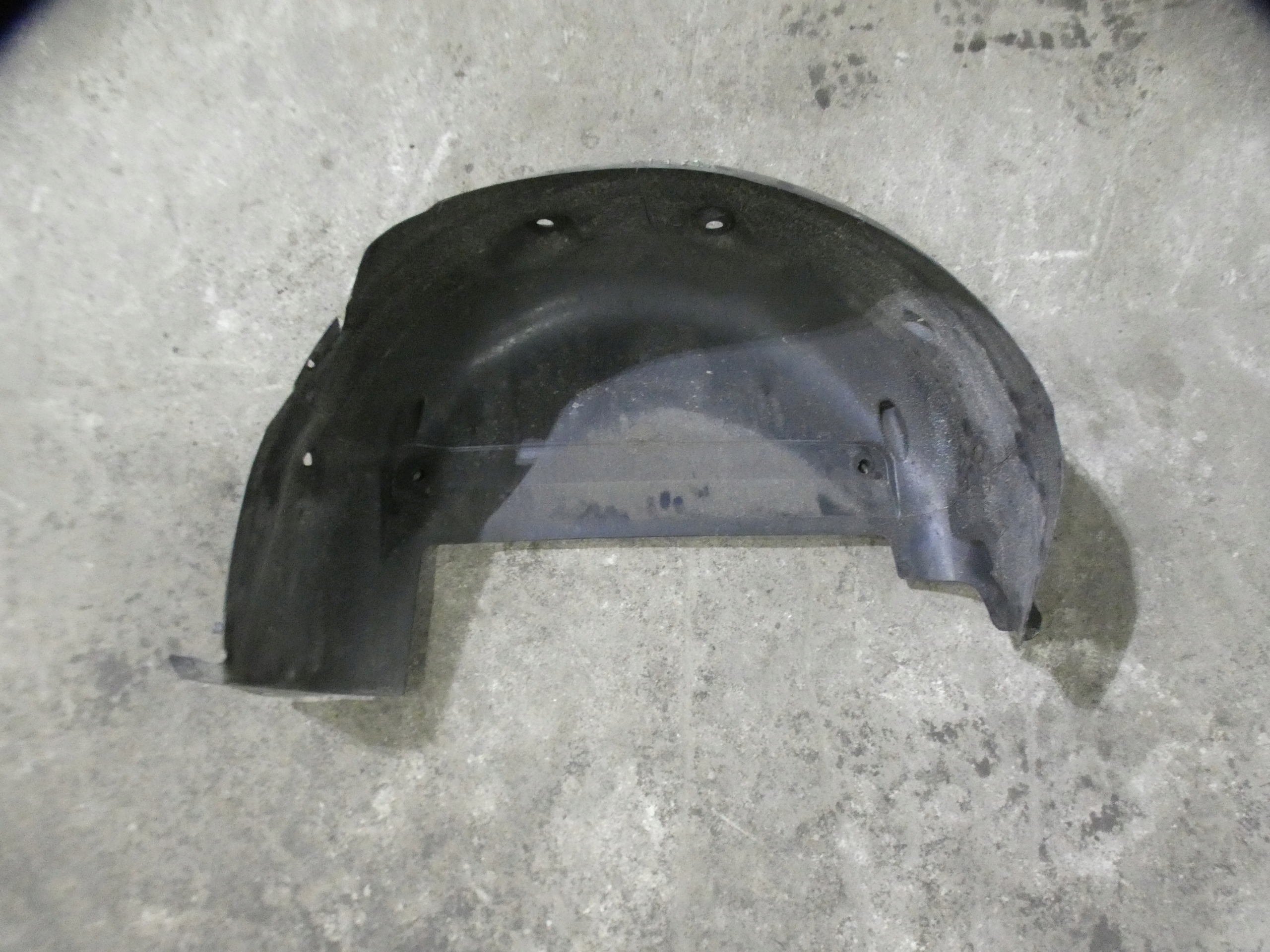mudguard right left rear part TRAFIC VIVARO III