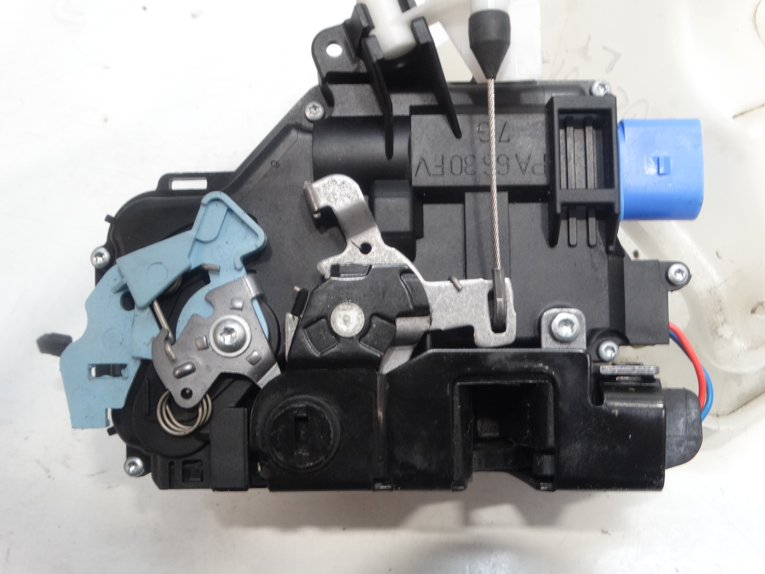 lock door left rear part VOLKSWAGEN GOLF VI plus 7L0839015D 7PIN