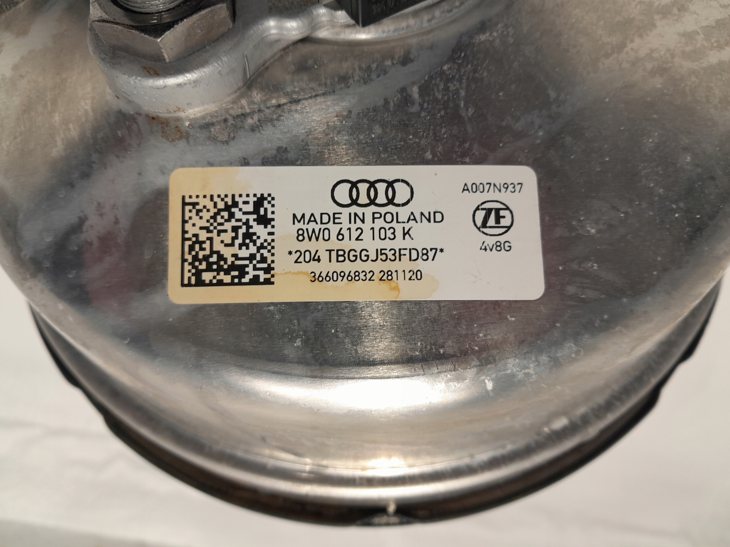AUDI A4 B9 LIFT Berline Servo Servo frein 8W0612103K