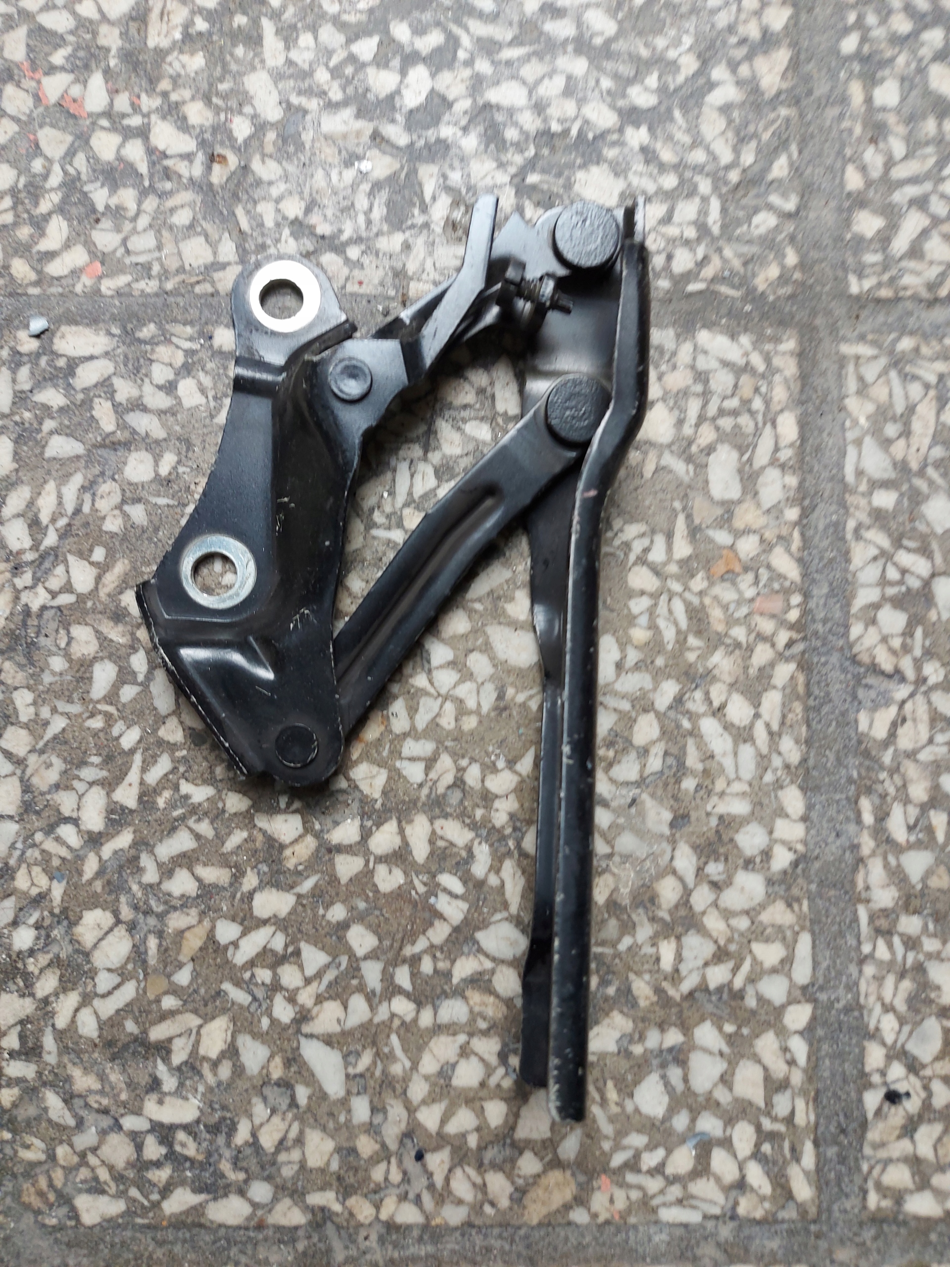 hinge bonnets left front SKODA SUPERB II 3T OE EU 3T0823301B