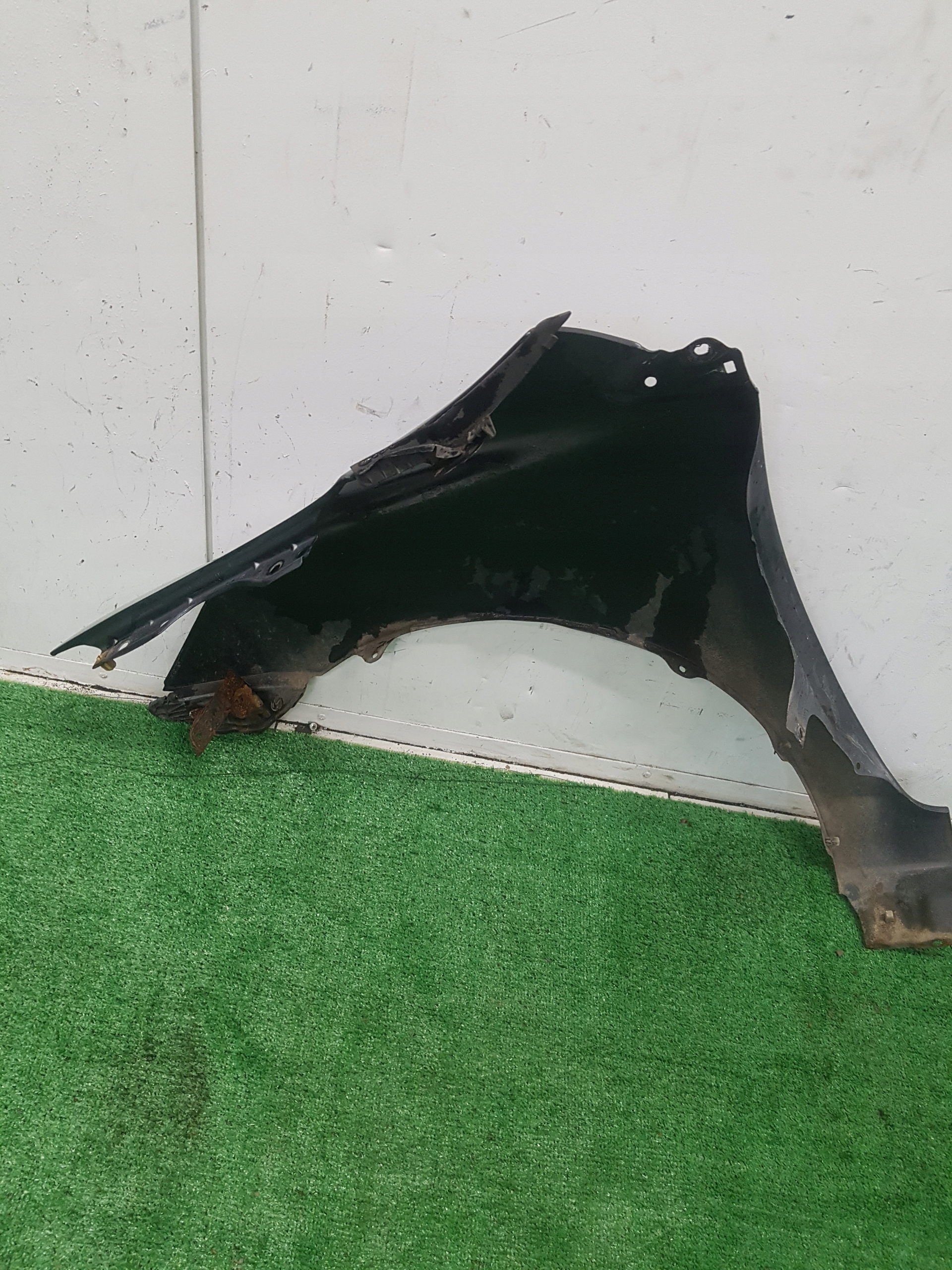 fender right front TOYOTA YARIS 2