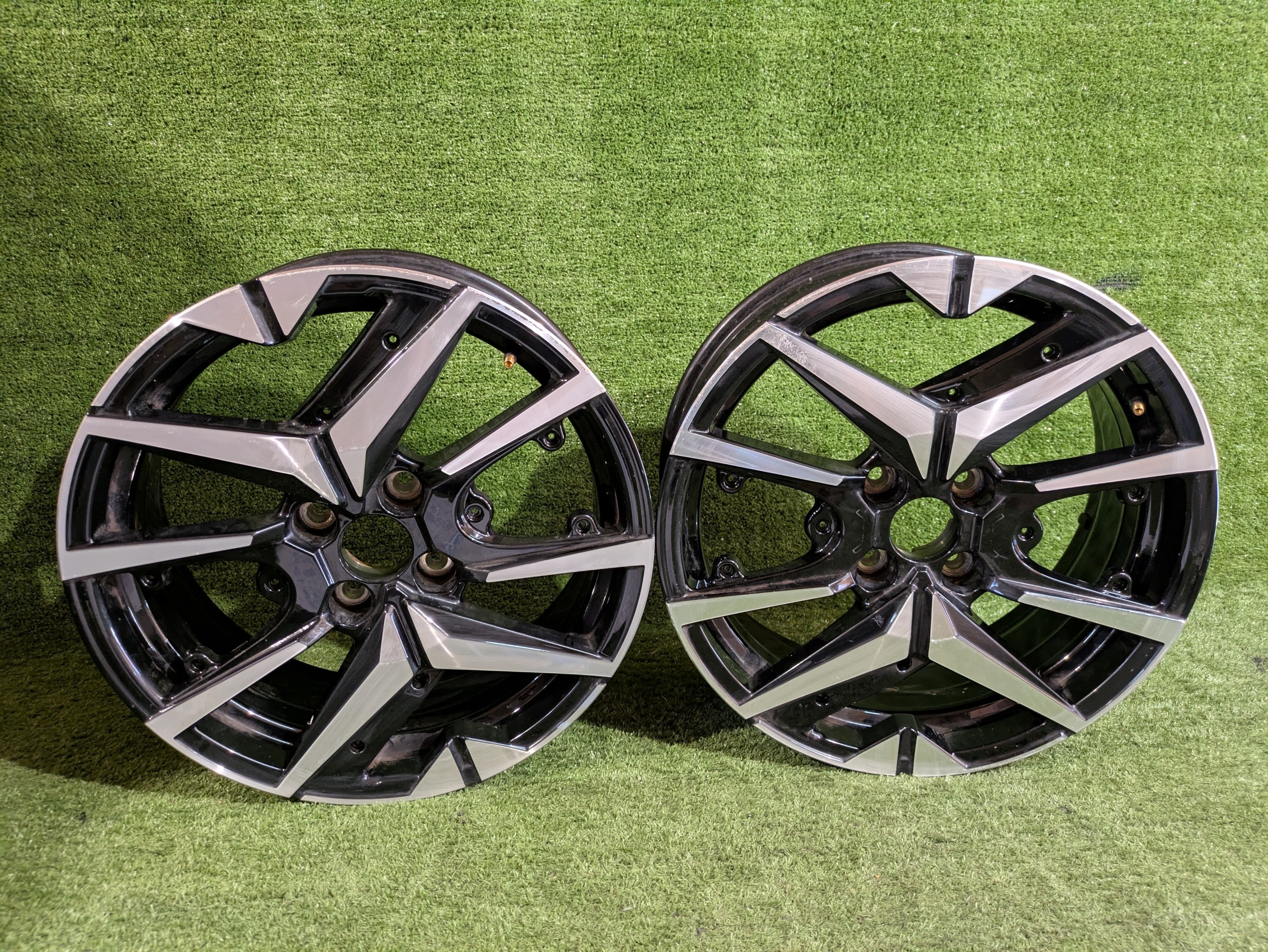 disk hliníkový disk PEUGEOT 208 17" x 7J ET32 NR.F374