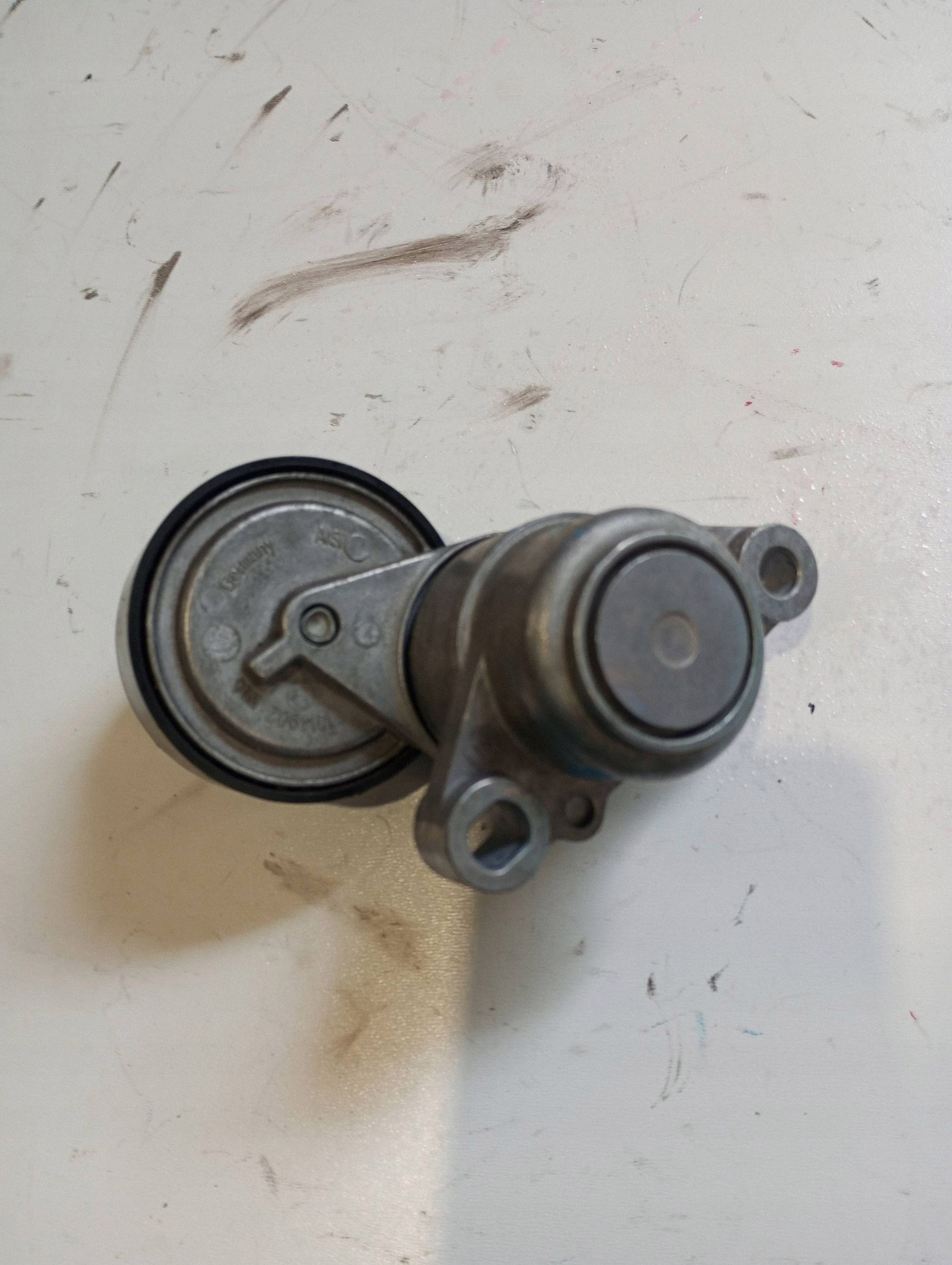 Riemenspanner Spannelement ALTERNATORA WSZYSTKIE FORD FOCUS JX6G6A228AA