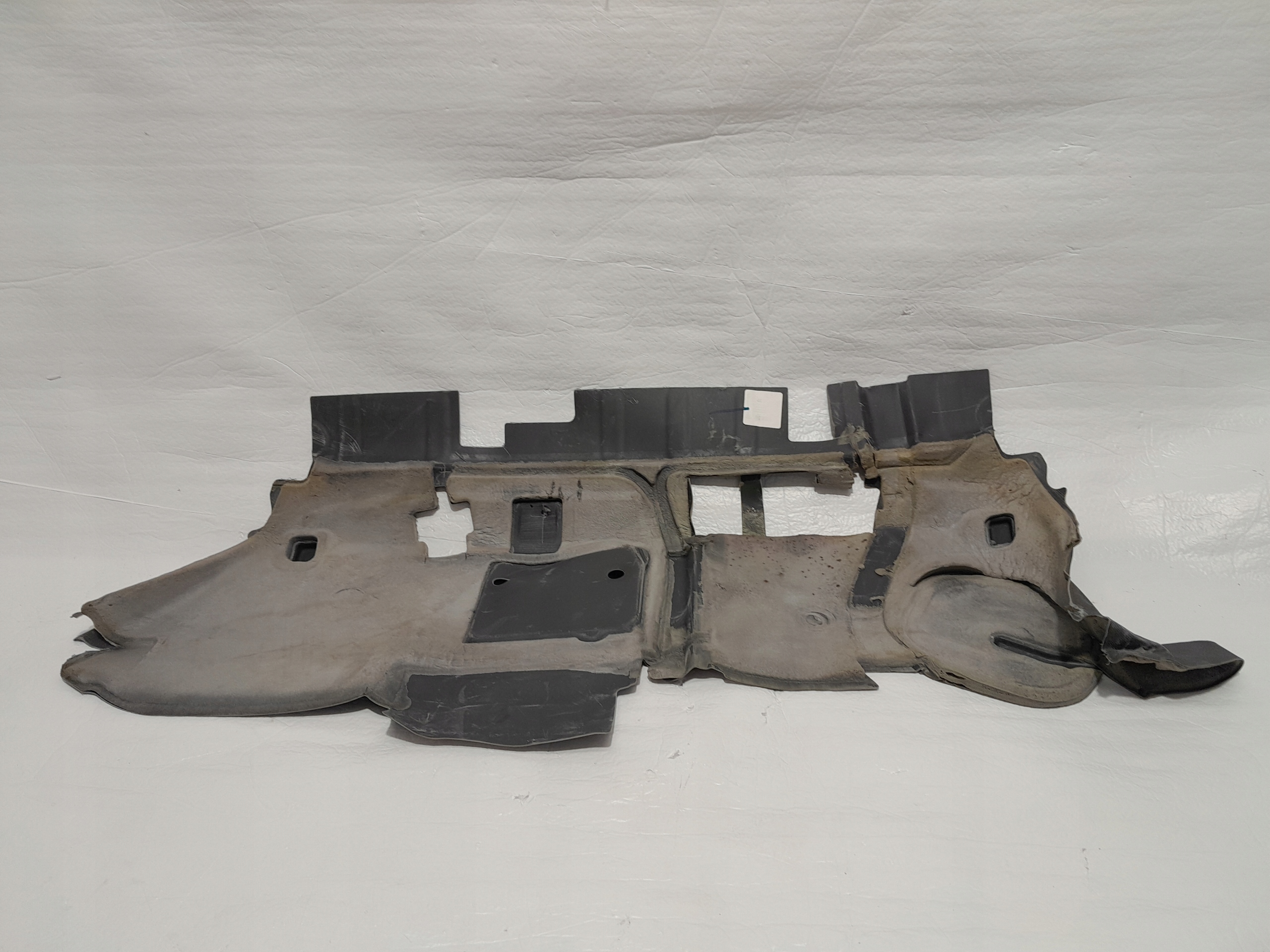 AUDI Q5 II 80A hangszigetelő MATA 80A863545C