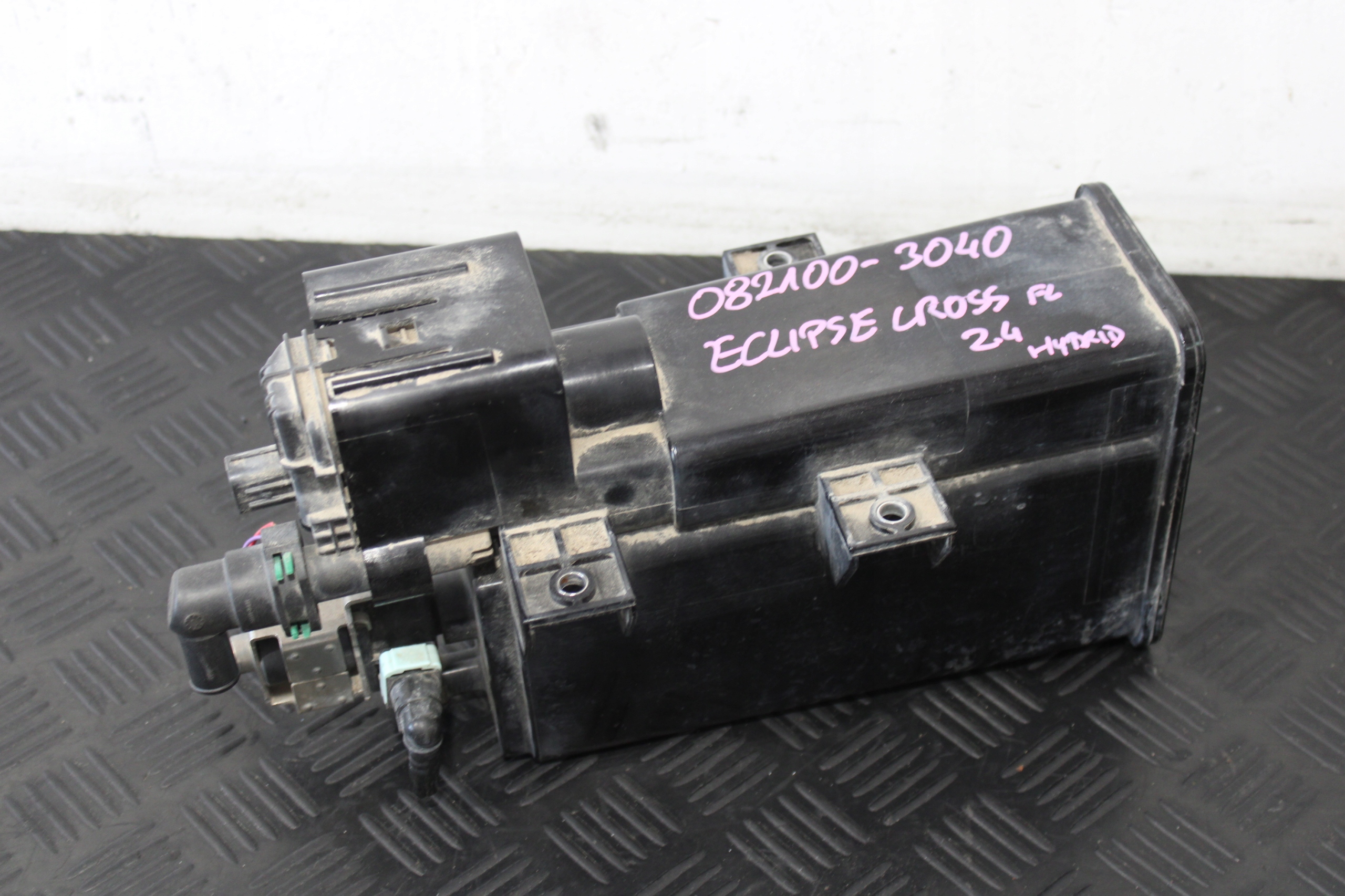 ФІЛЬТР КУТ ПАЛИВА MITSUBISHI ECLIPSE CROSS РЕСТАЙЛІНГ 082100-3040