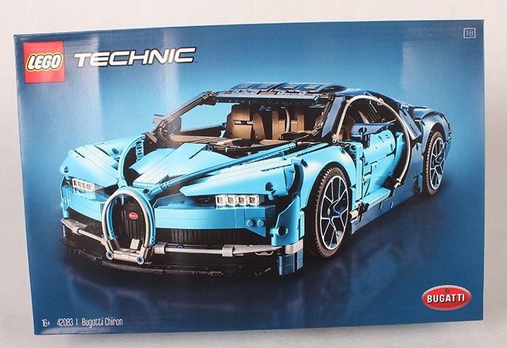 Lego Technic Bugatti Chiron 42083 (((( promáčklá krabice ))))
