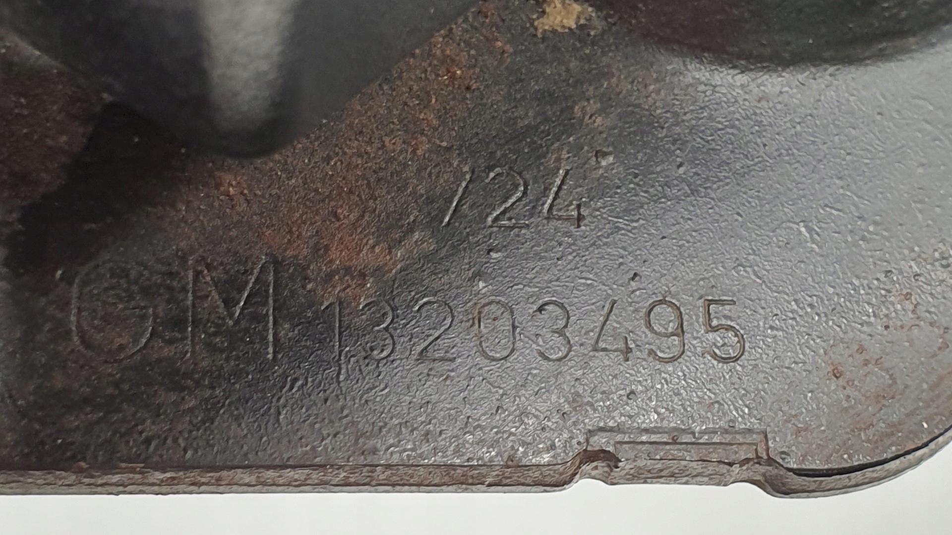 RYGIEL ZAMKA KLAPY SAAB 9-5 95 13203495 Typ samochodu Samochody osobowe