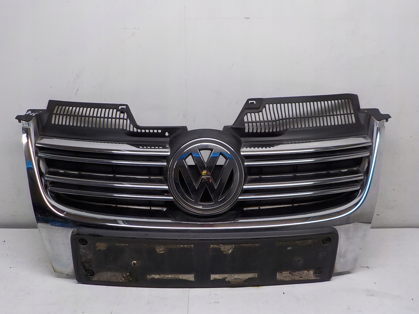 VW GOLF V KOMBI JETTA grill grille radiator