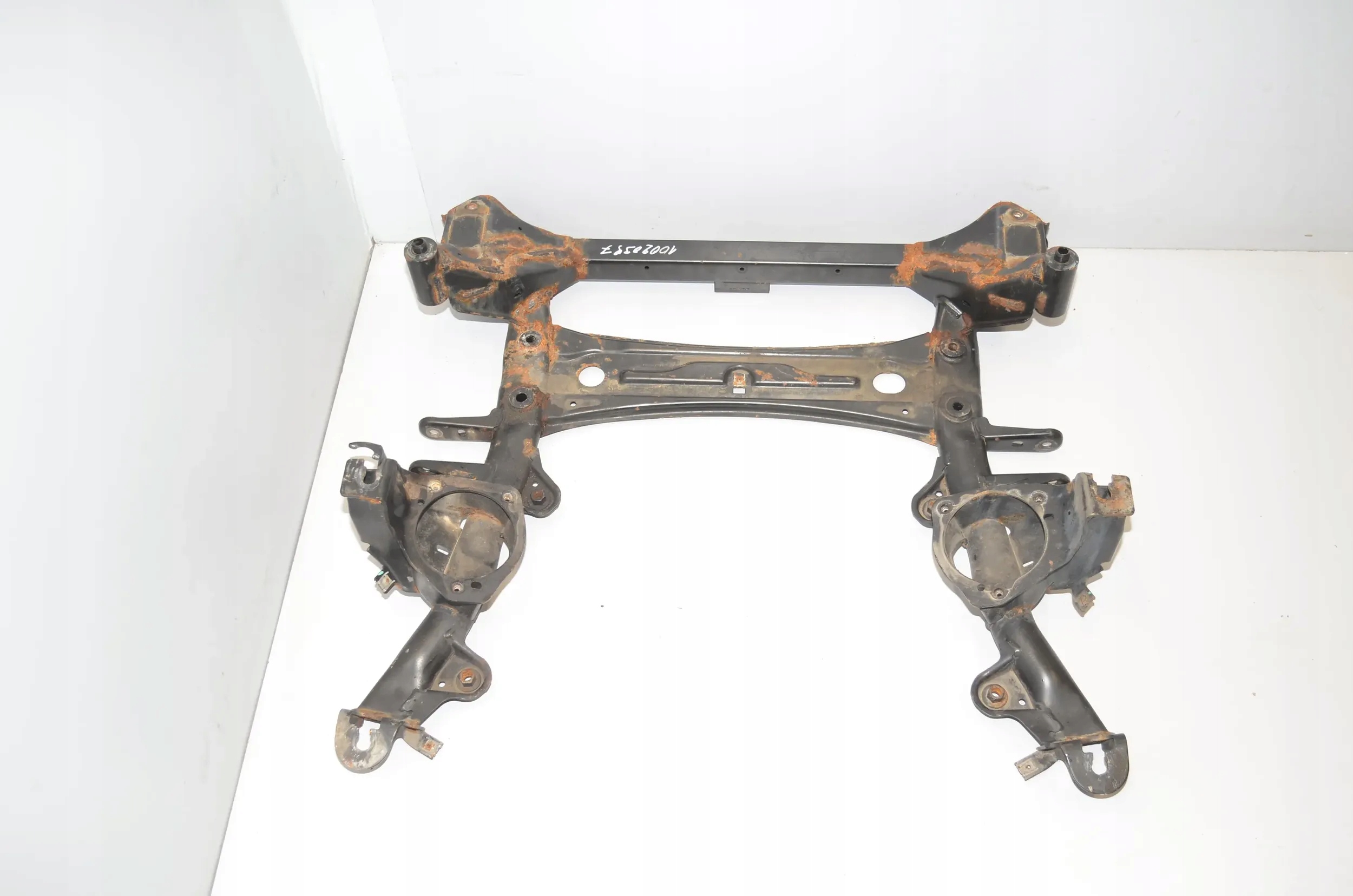 BMW F25 X3 xDrive20d F26 Belka przedniego zawieszenia 6787915