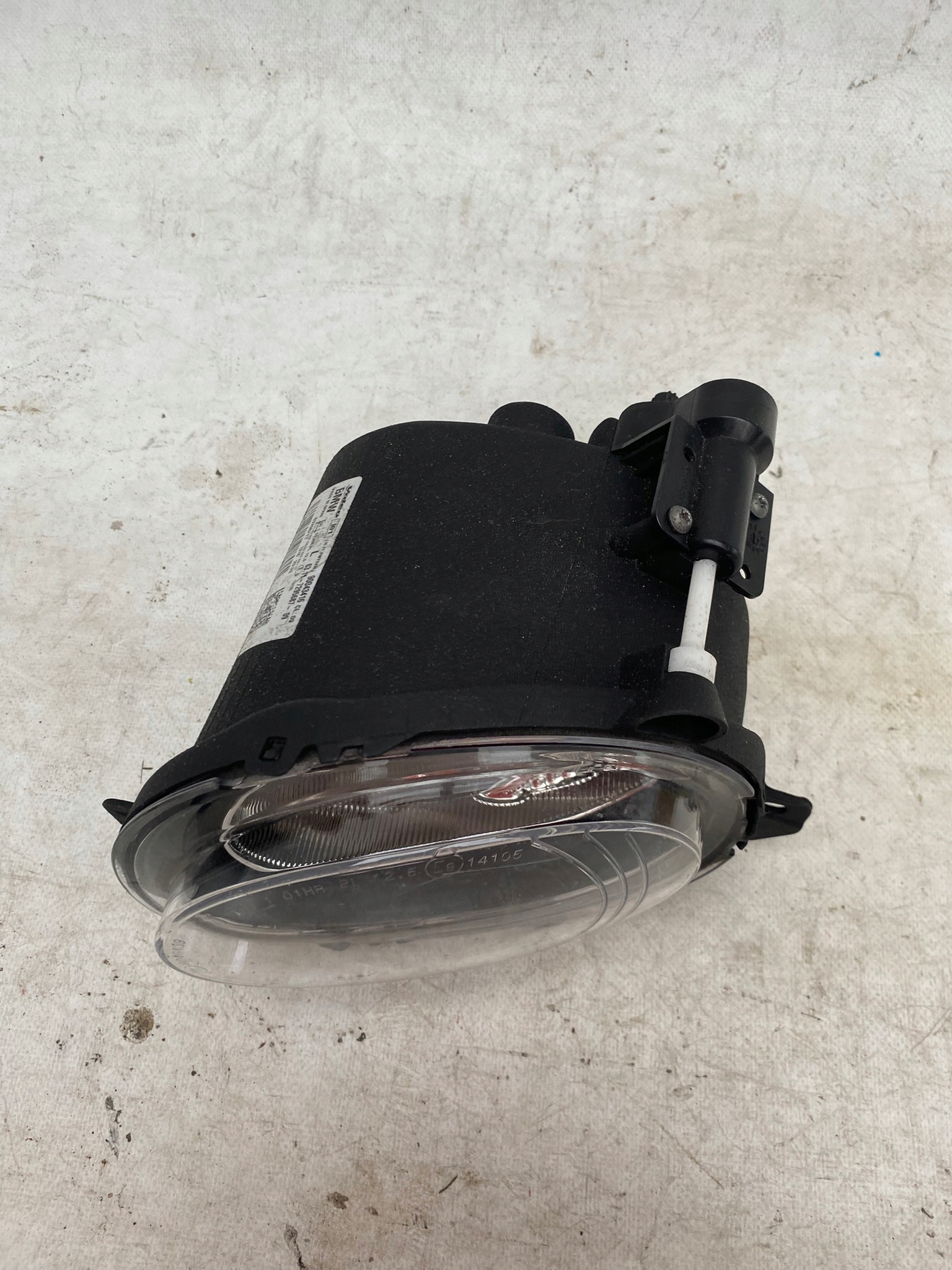 BMW I3 13- fog light left front 7295687