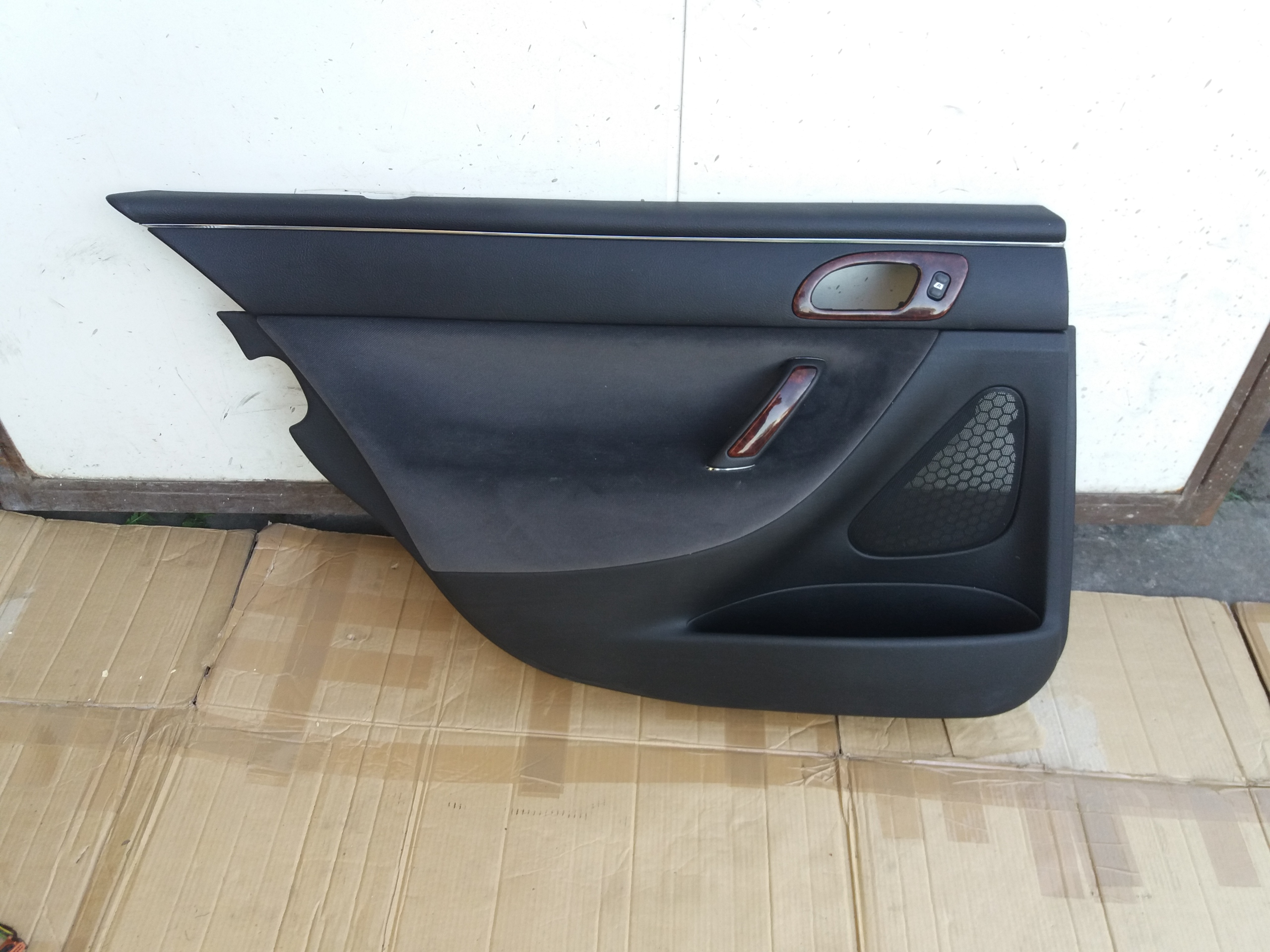 обивка дверные карты зад peugeot 607
