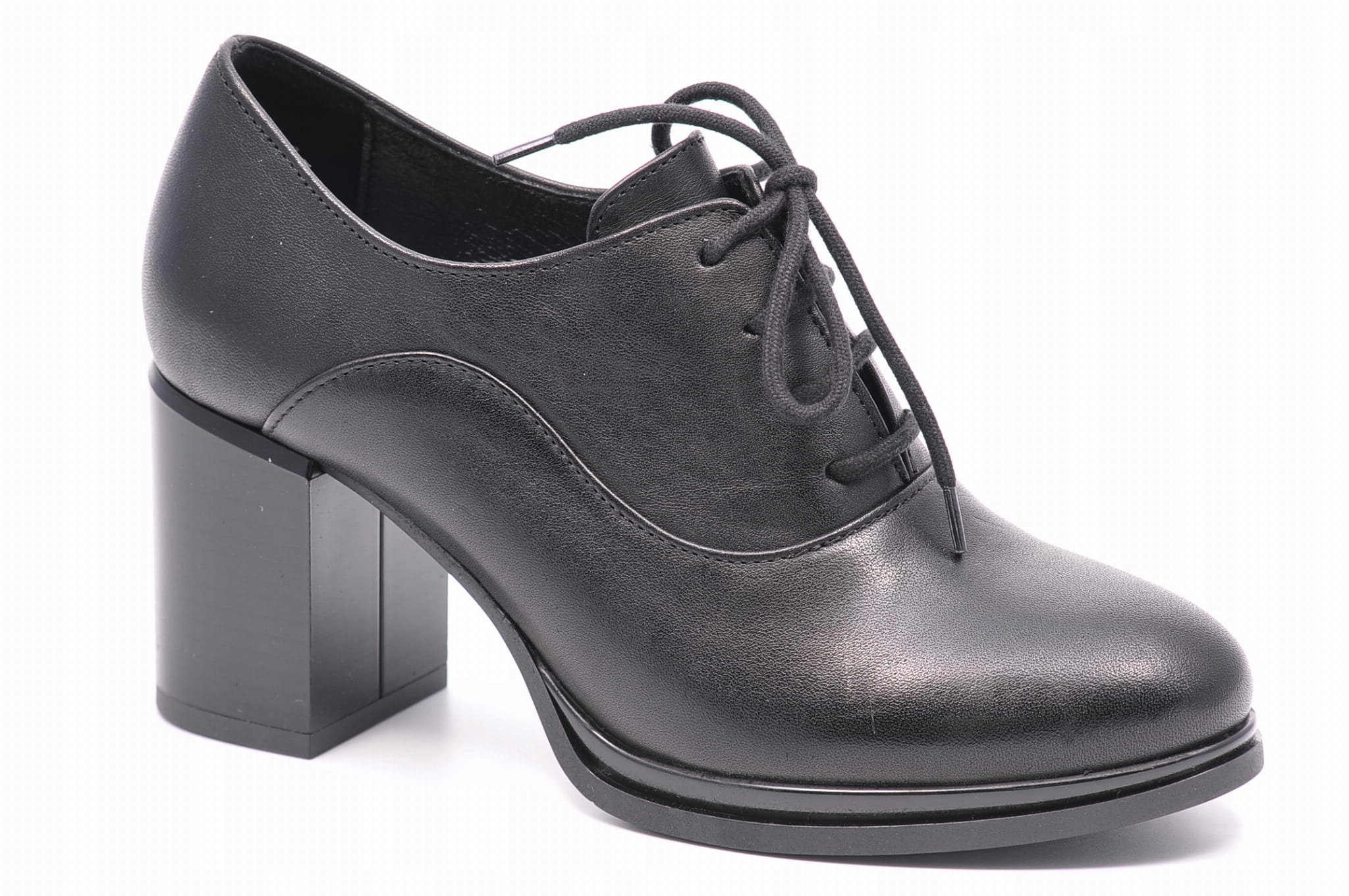 Nessi 23527 Černá 1 Velikost 39