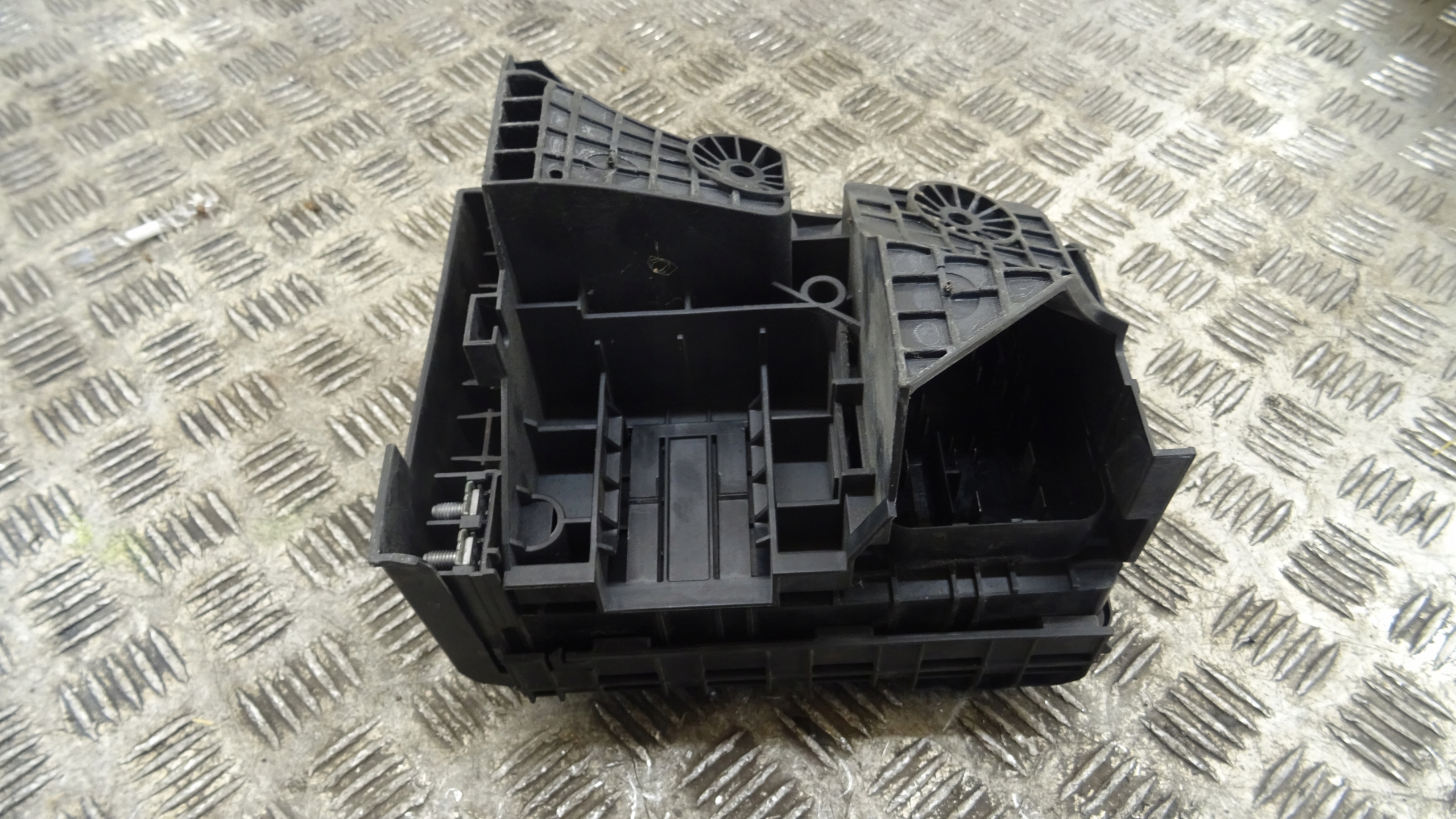 Module fusibles Volkswagen OE 1K0937124Q