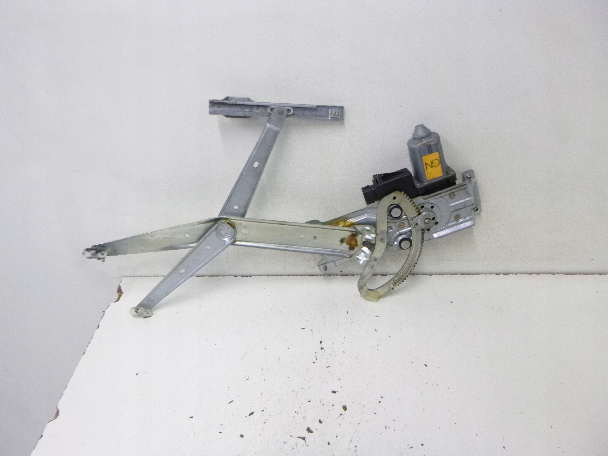 MÉCANISME VITRE AVANT GAUCHE OPEL CORSA B 3D 00-06 90520189