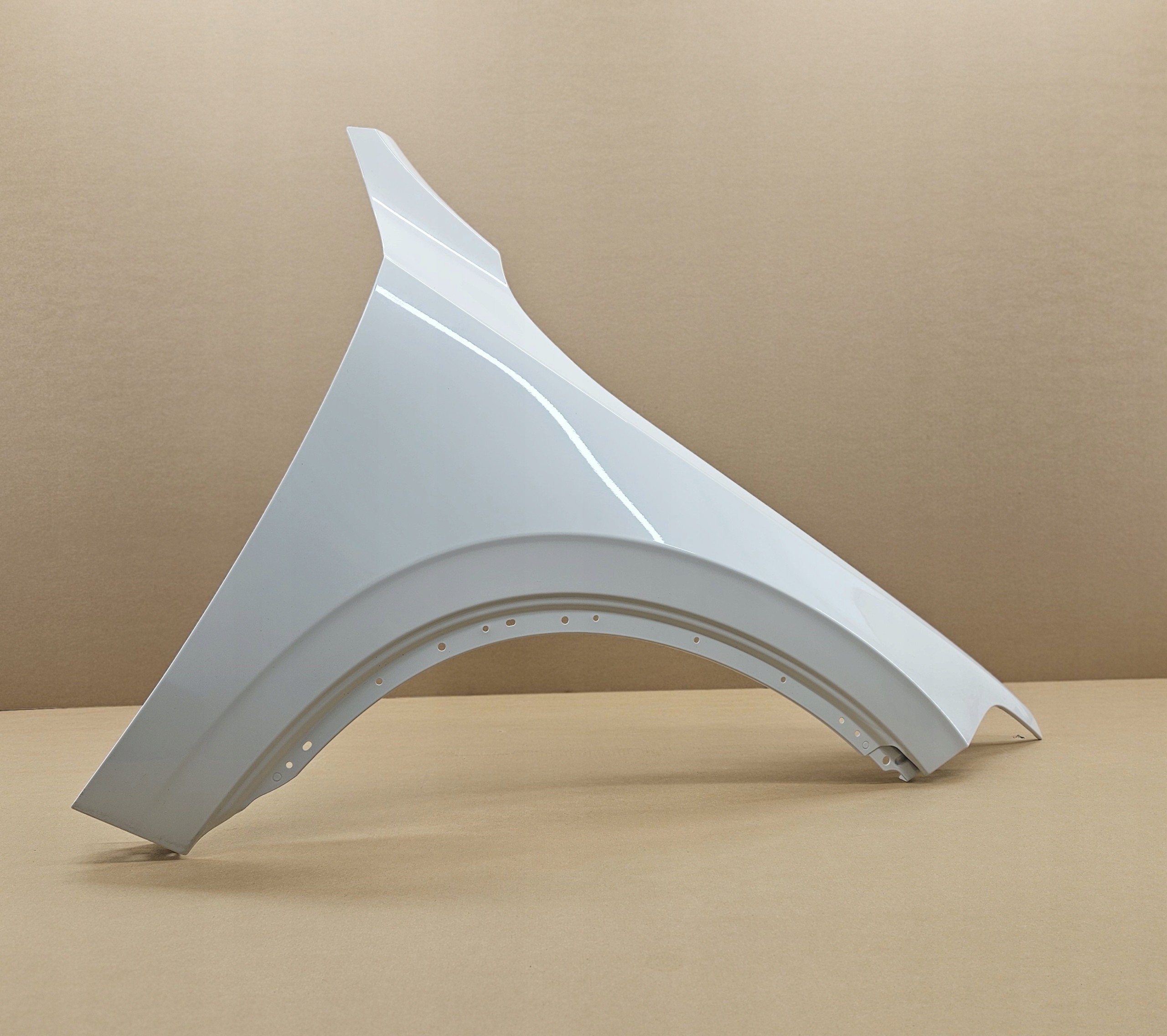 right front fender front VOLVO XC90 colour 614 ICE WHITE SOLID