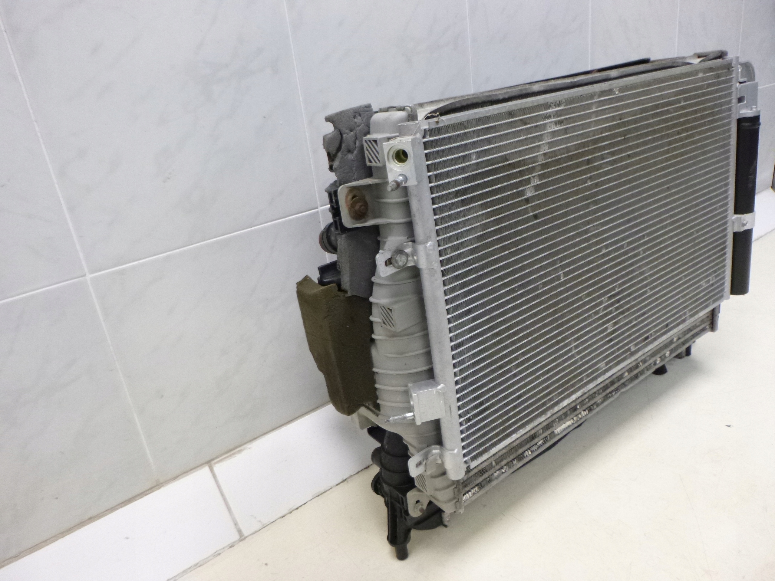 JAGUAR XF KOMPLET chladič ventilátor IC KLI 2.7D