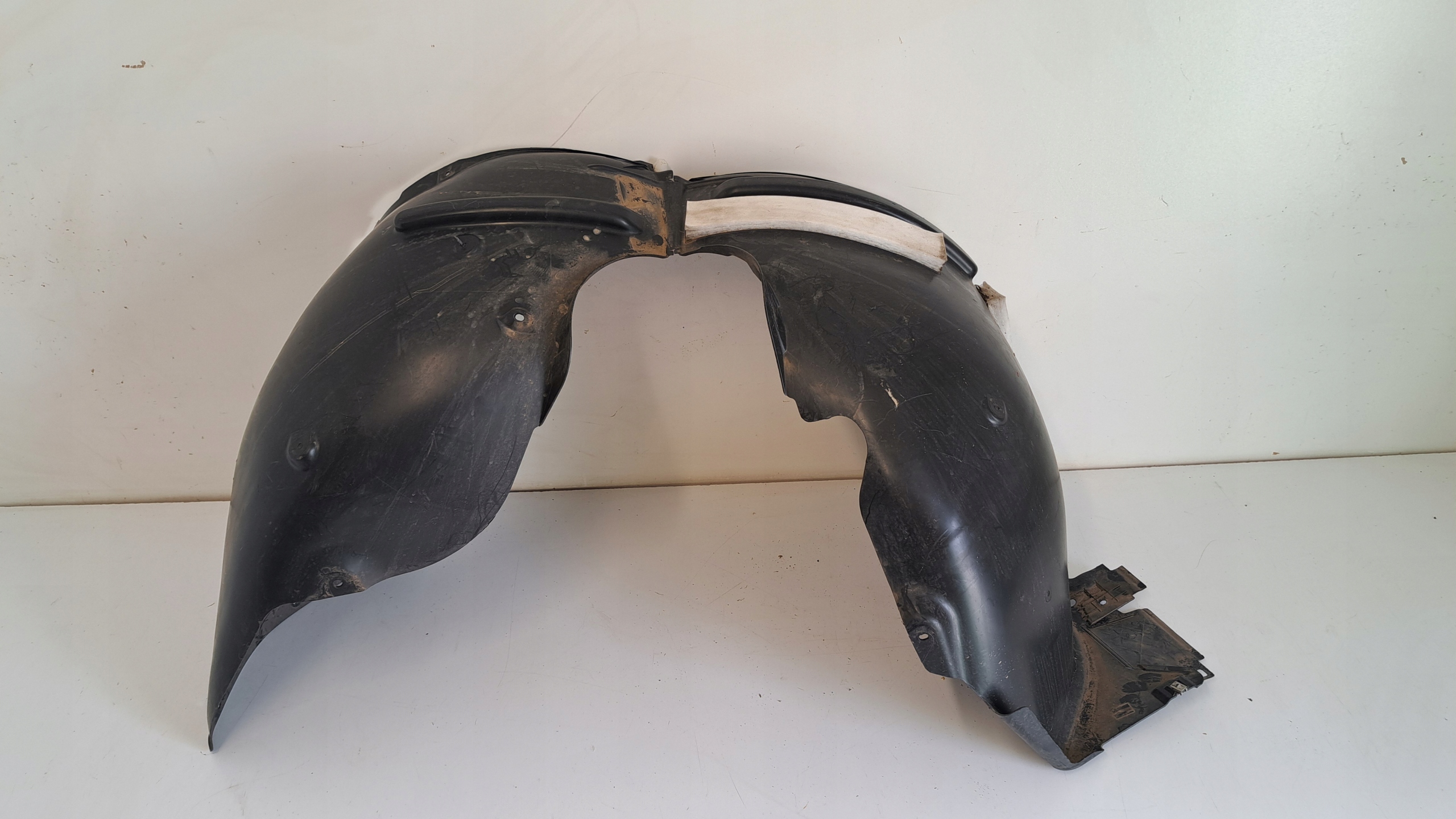 Подкрильник правый перед AUDI Q4 Е трон