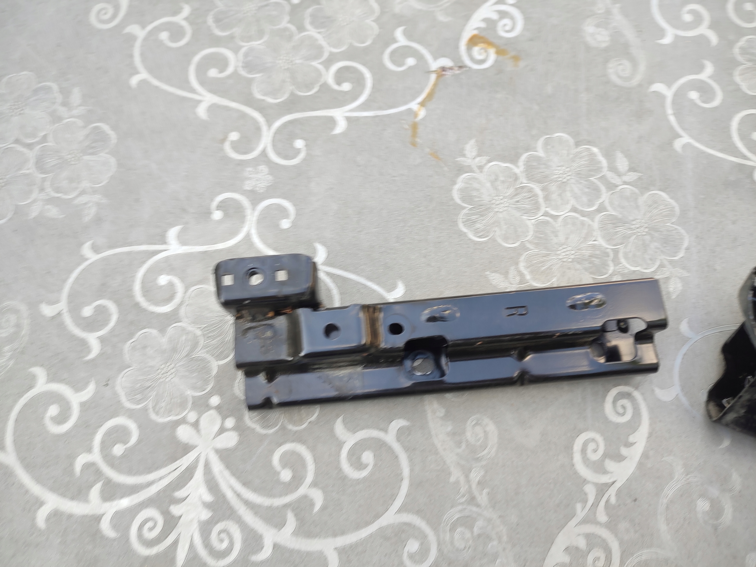 towing hook boot left or right Mercedes C W204 A2046840131 A2046840231