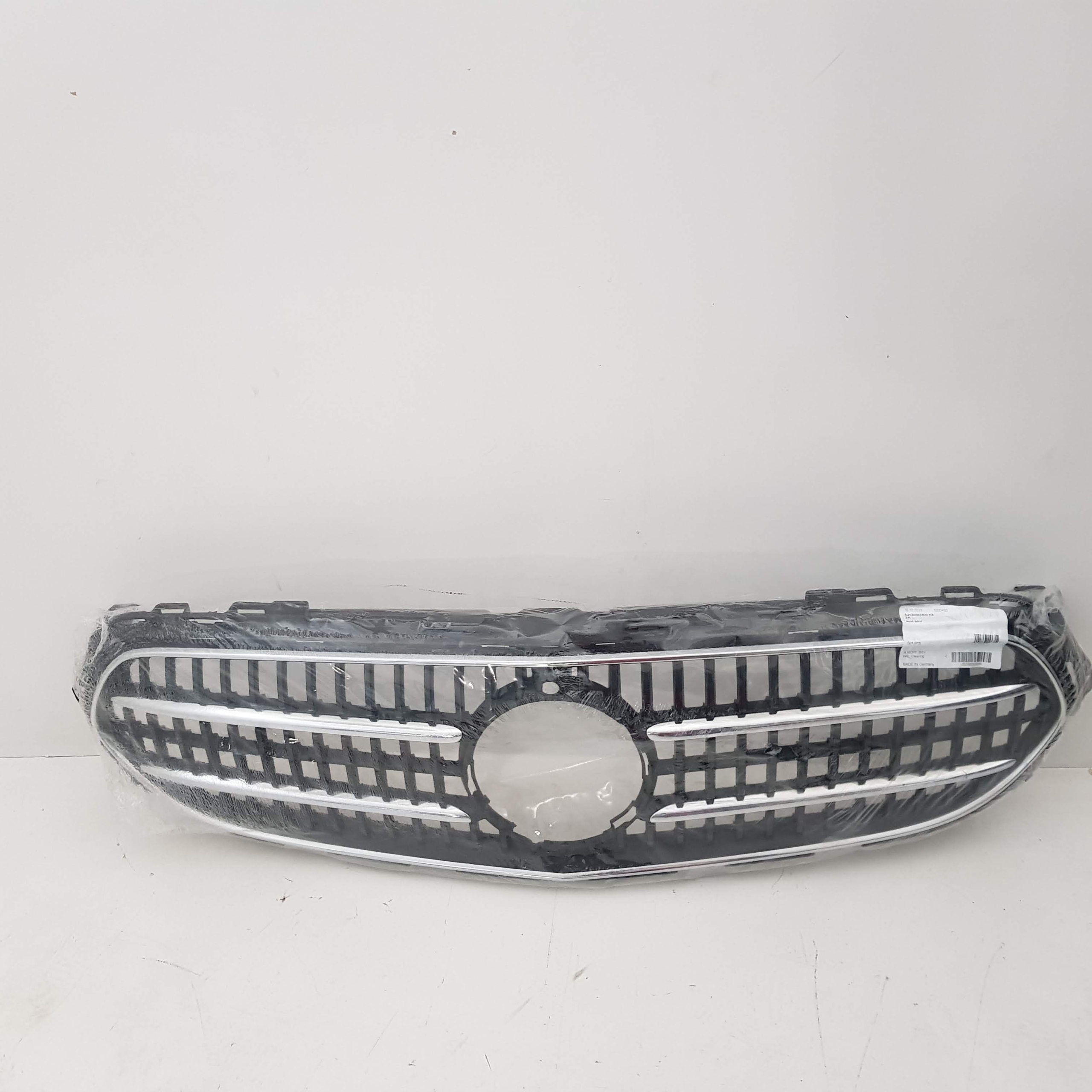 MERCEDES E KLASA 213 LIFT ATRAPA GRILL A2138883900 Numer katalogowy części A2138883900