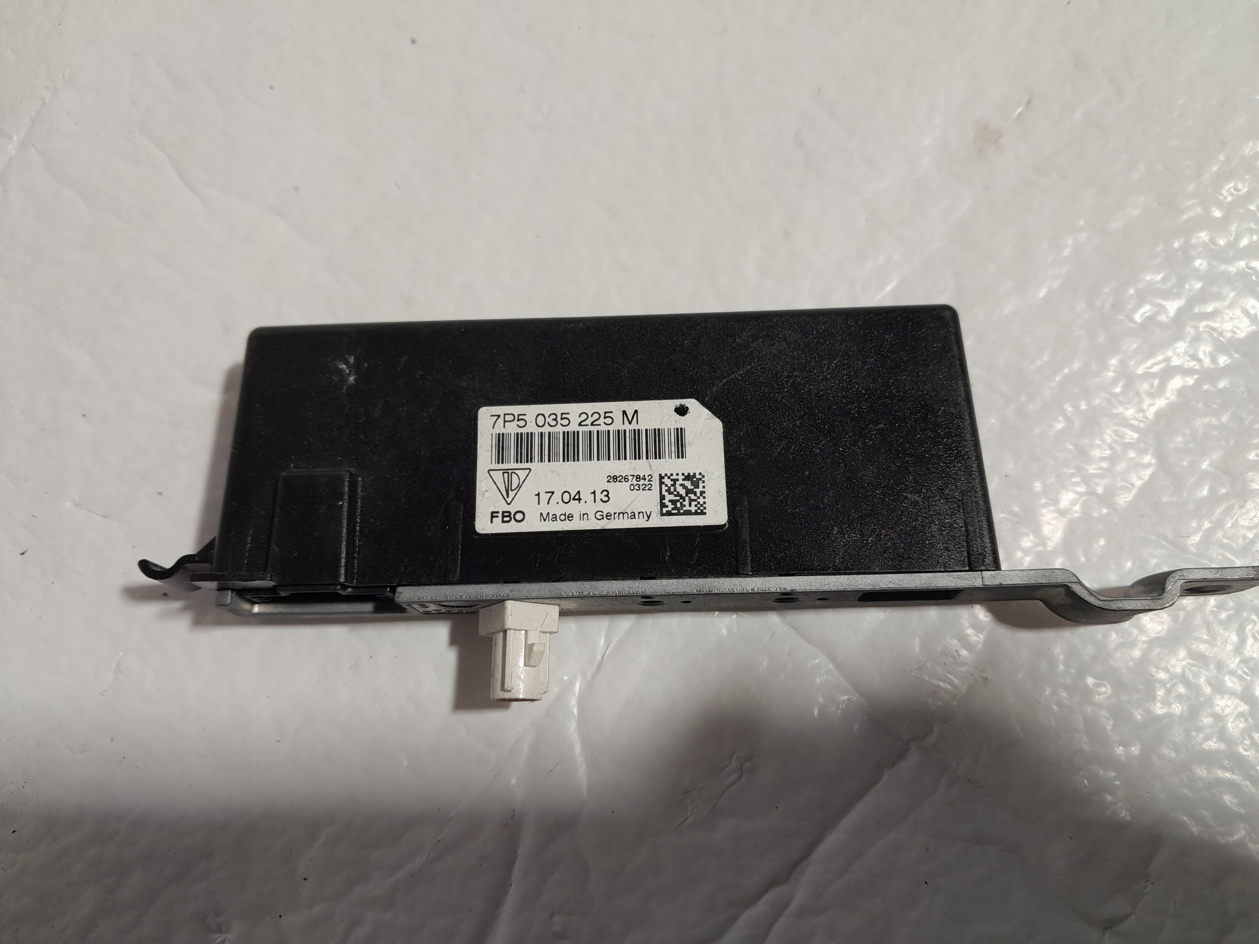 PORSCHE CAYENNE II 7P5 module antenna amplifier 7P5035225M