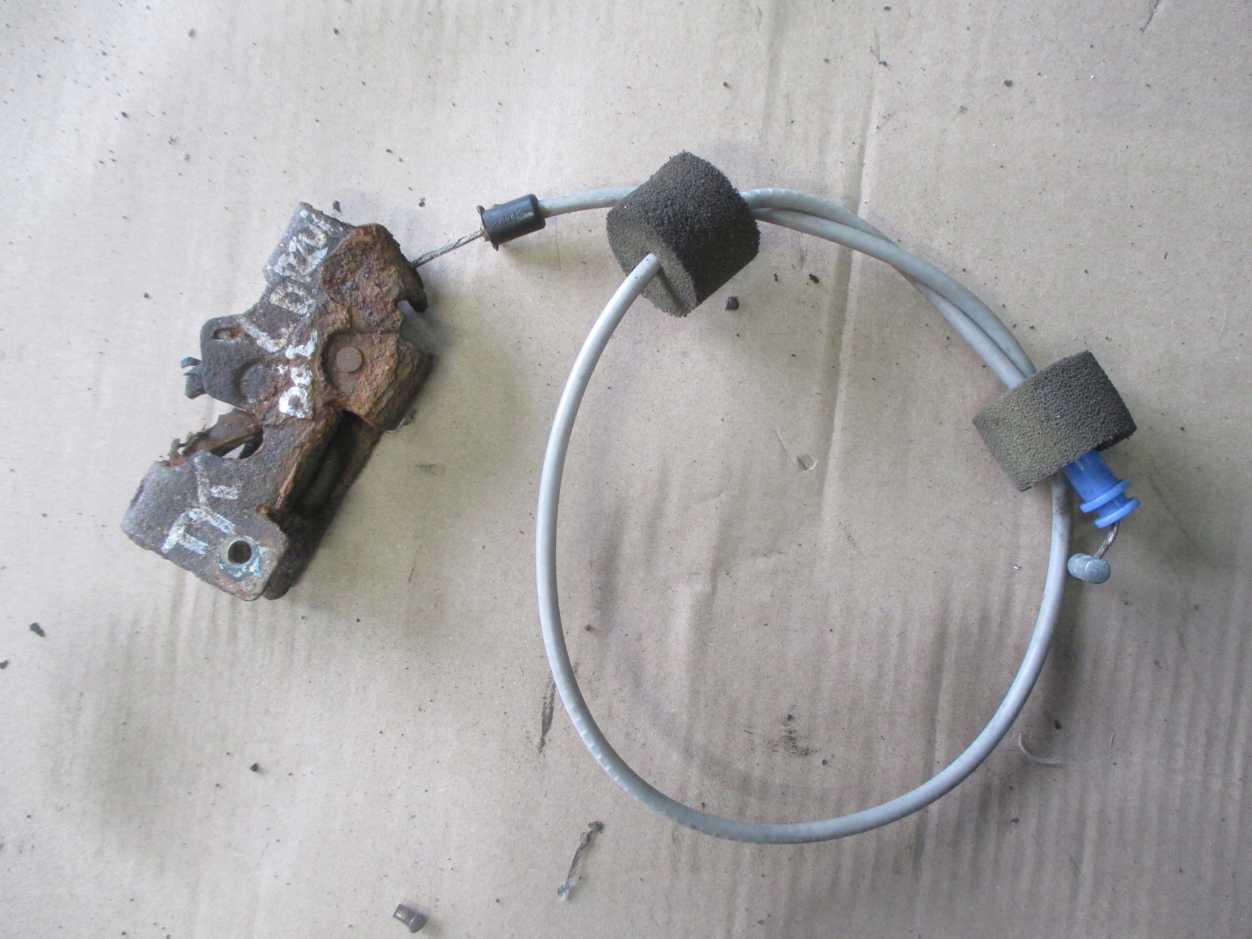 FORD TRANSIT MK 5 ZAMEK Z DRZWI LEWY DOLNY TYŁ