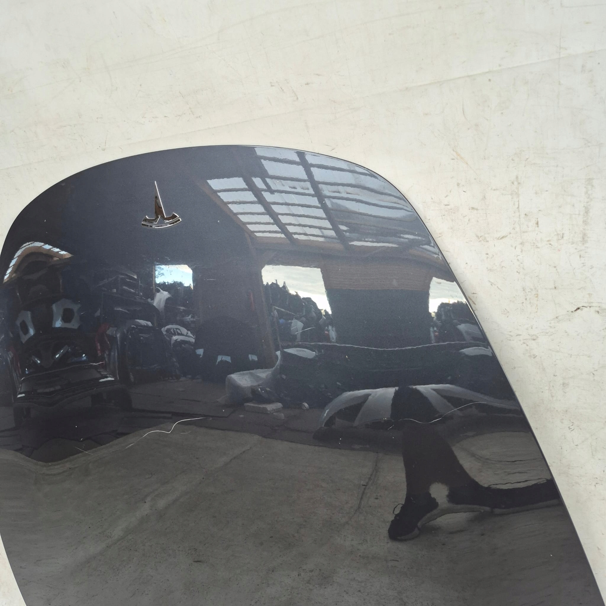 TESLA MODEL 3 17- bonnet