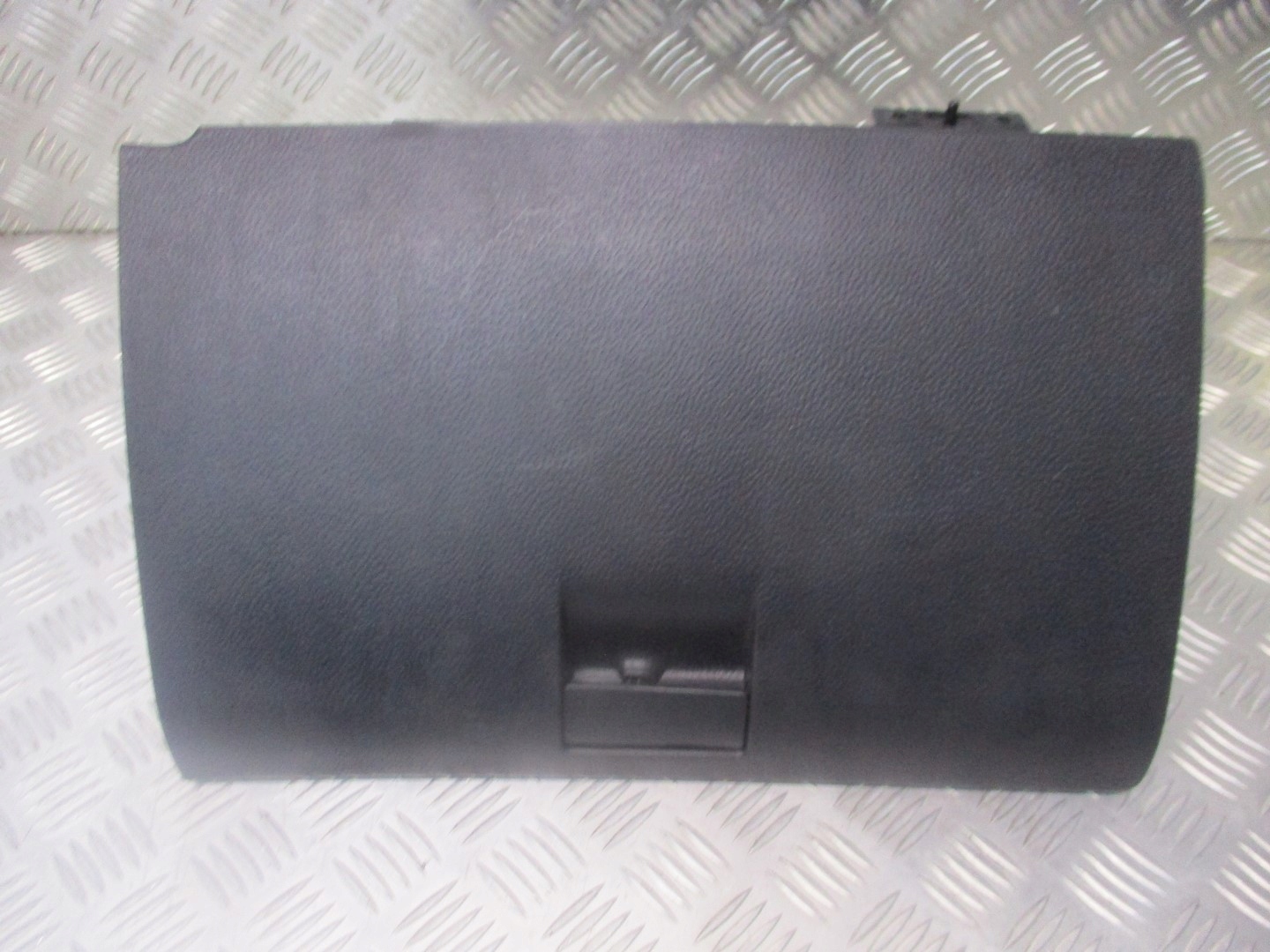 бардачок Hyundai GETZ 1.1