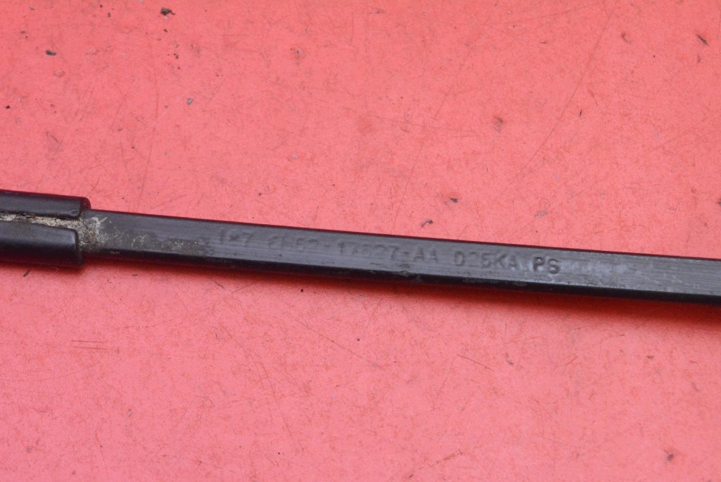 wiper arm front EU 6H52-17527-AA LAND ROVER FREELANDER 2 II