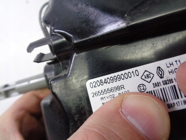 LAMPA LEWY TYŁ RENAULT CAPTUR II 1.3 TCE AUTOMAT 2020 ROK Typ samochodu Samochody osobowe