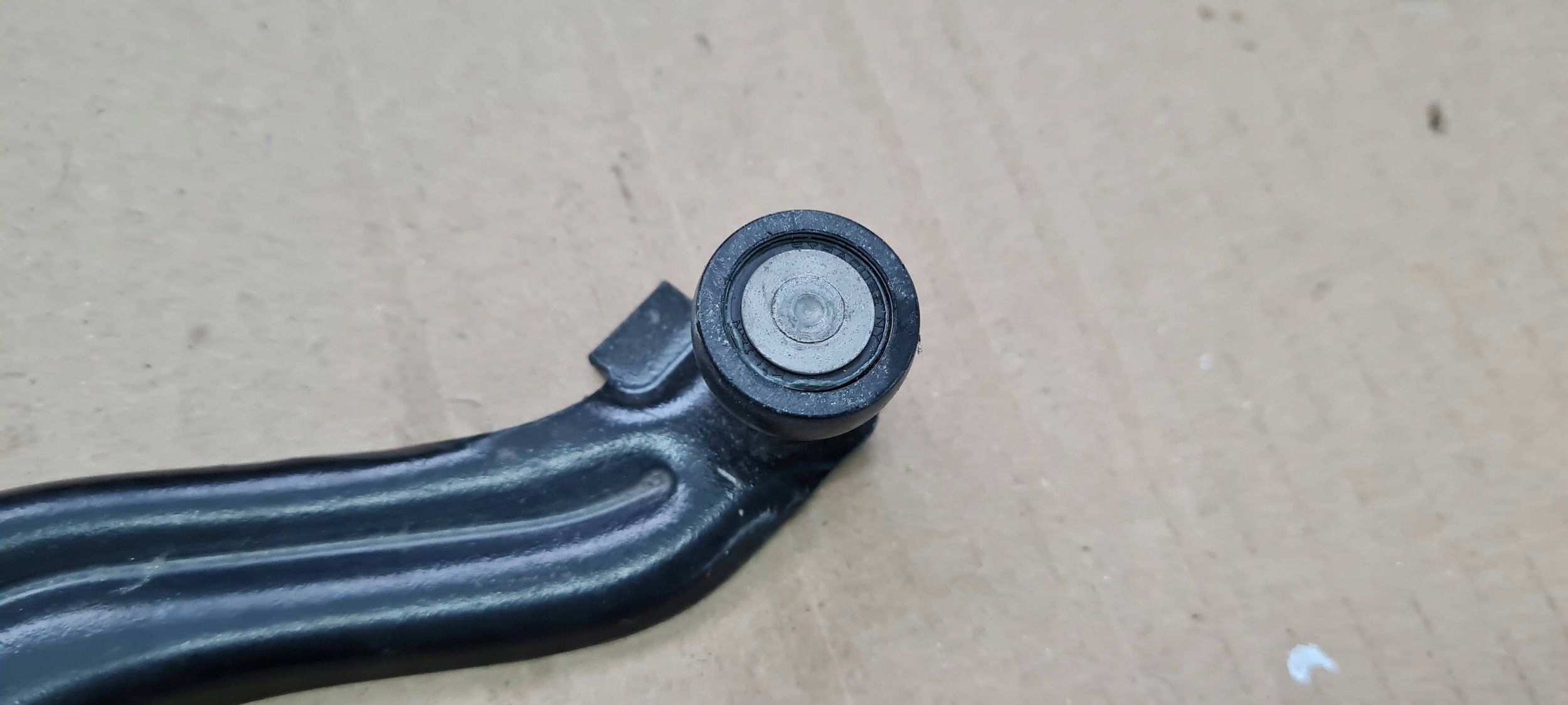 Chrysler Pacifica 2022 roll PROWADNICA door TYLNYCH right PRAWYCH subframe
