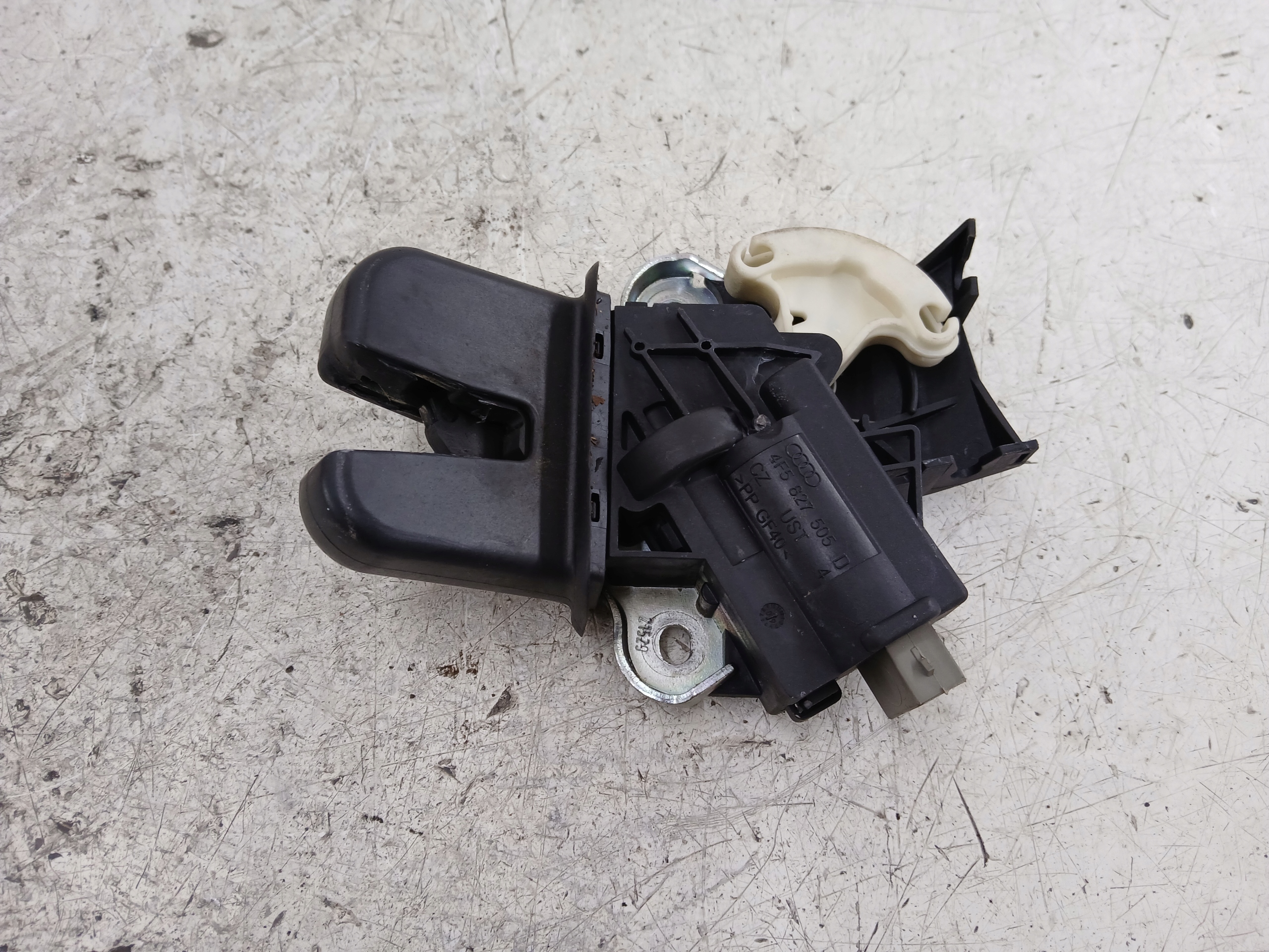 AUDI A6 C6 sedan lock bonnet boot 4F5827505D
