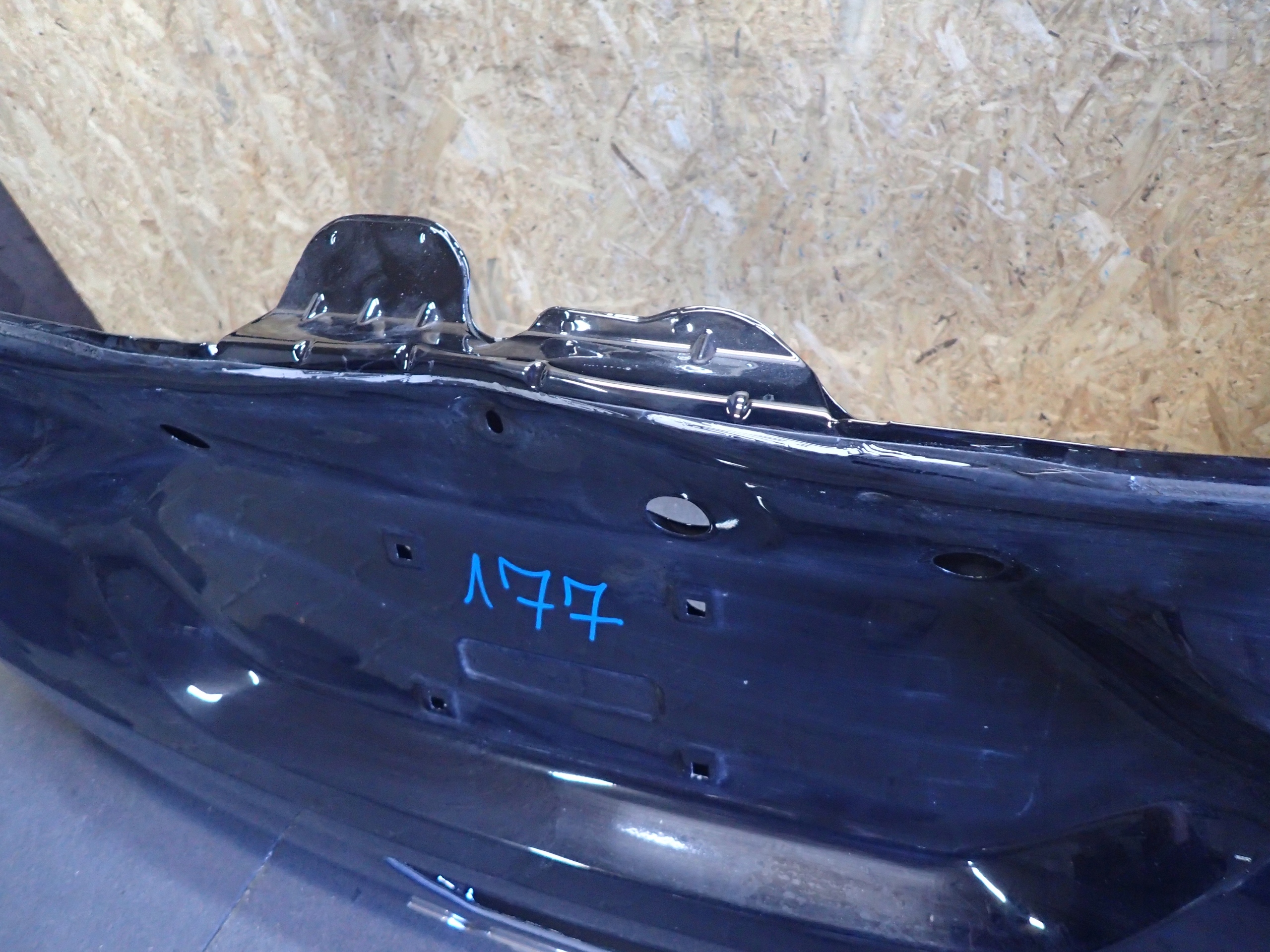 KLAPA TYŁ FORD EDGE Kolor do lakierowania