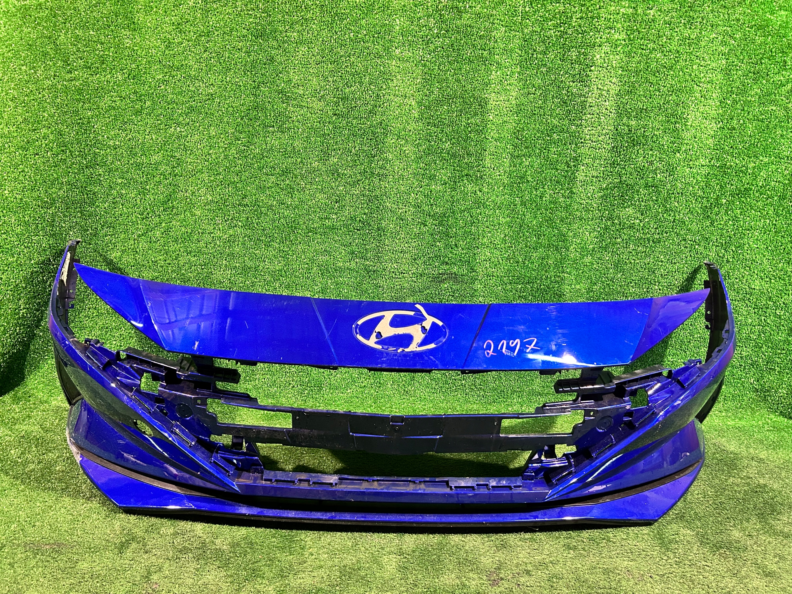 front bumper front HYUNDAI ELANTRA VII