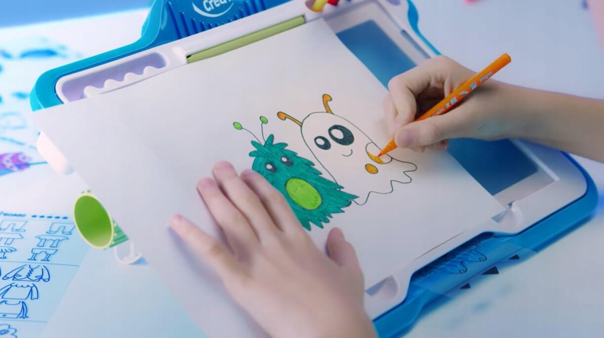 Podświetlana Tablica do Rysowania MAPED Lumi Board Wiek dziecka 4 lata +