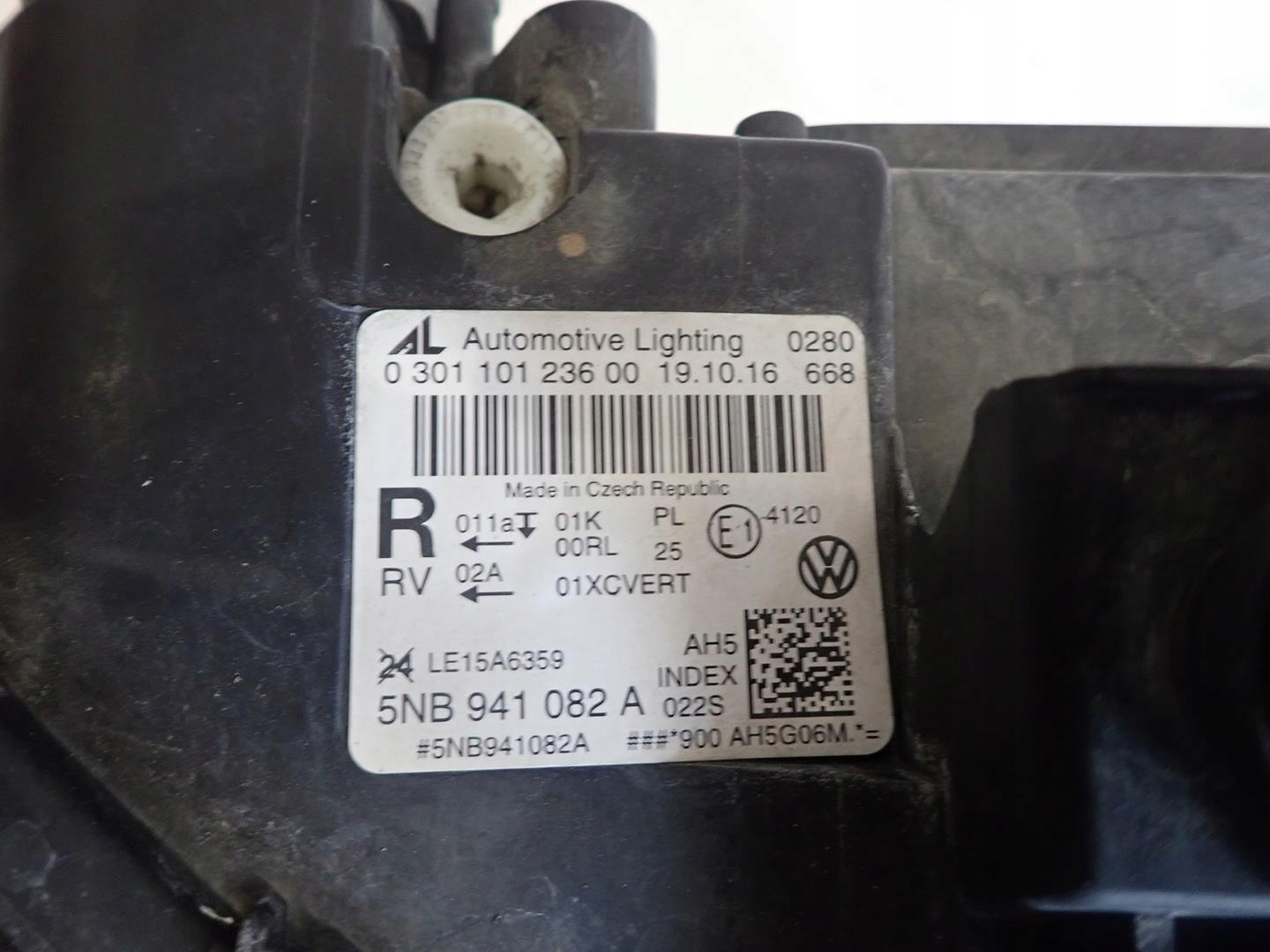 light front front right VW TIGUA II 2015- FULL LED 5NB941082A