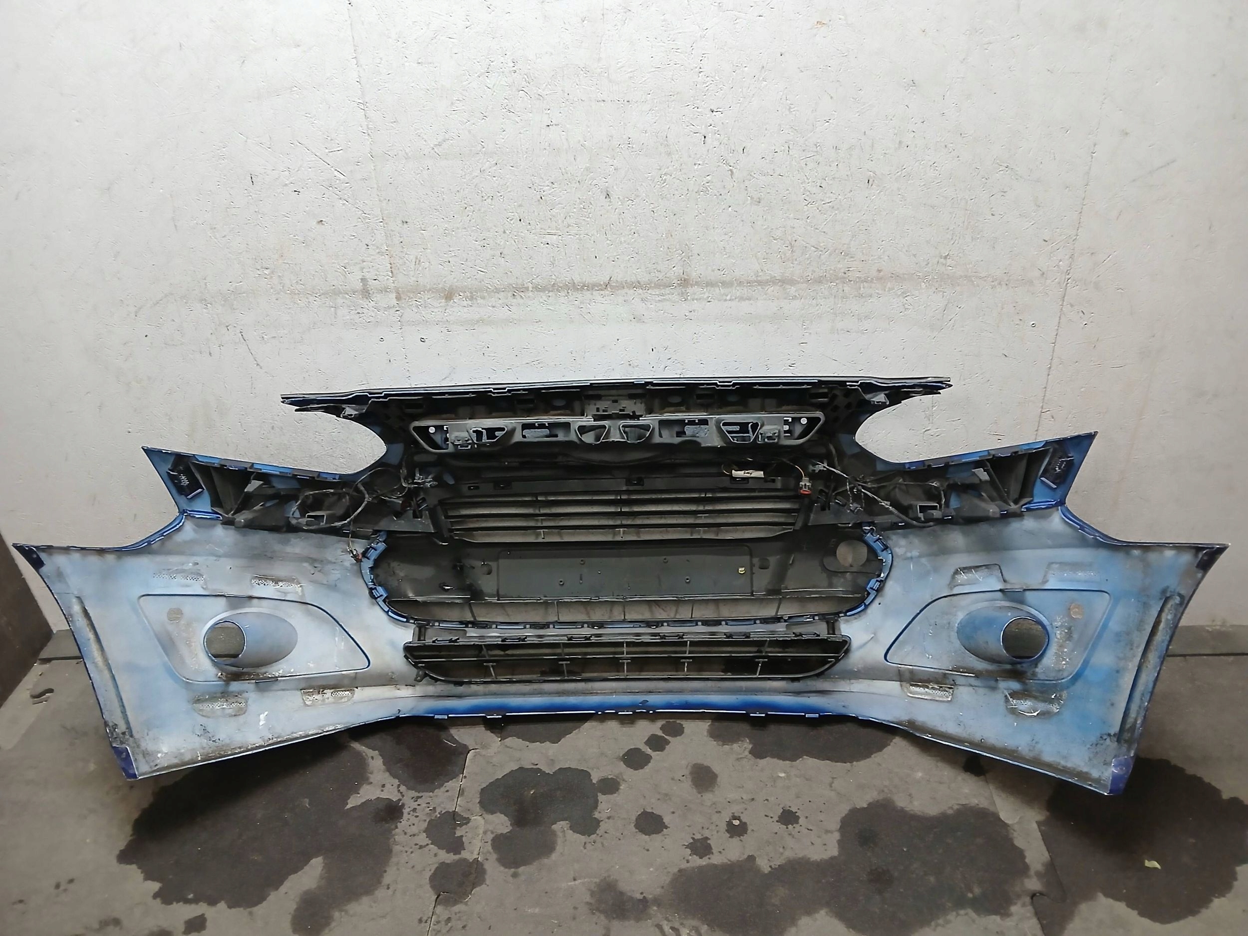 nárazník předek FORD CONNECT MK1 13