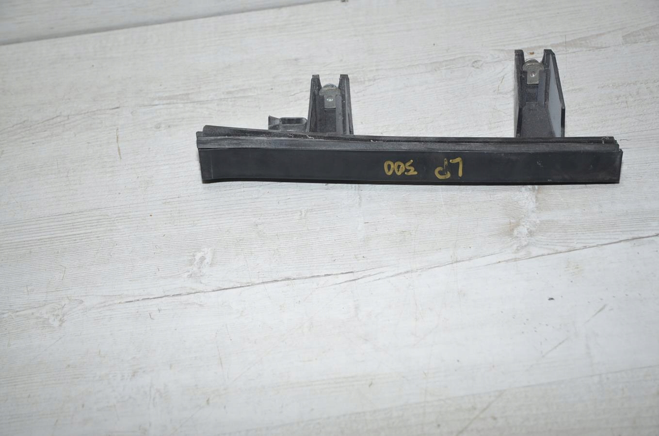 Prowadnica windows 51785847L Fiat 500 3D
