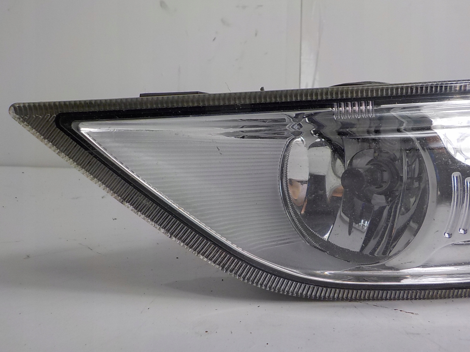 FORD MONDEO IV fog light left