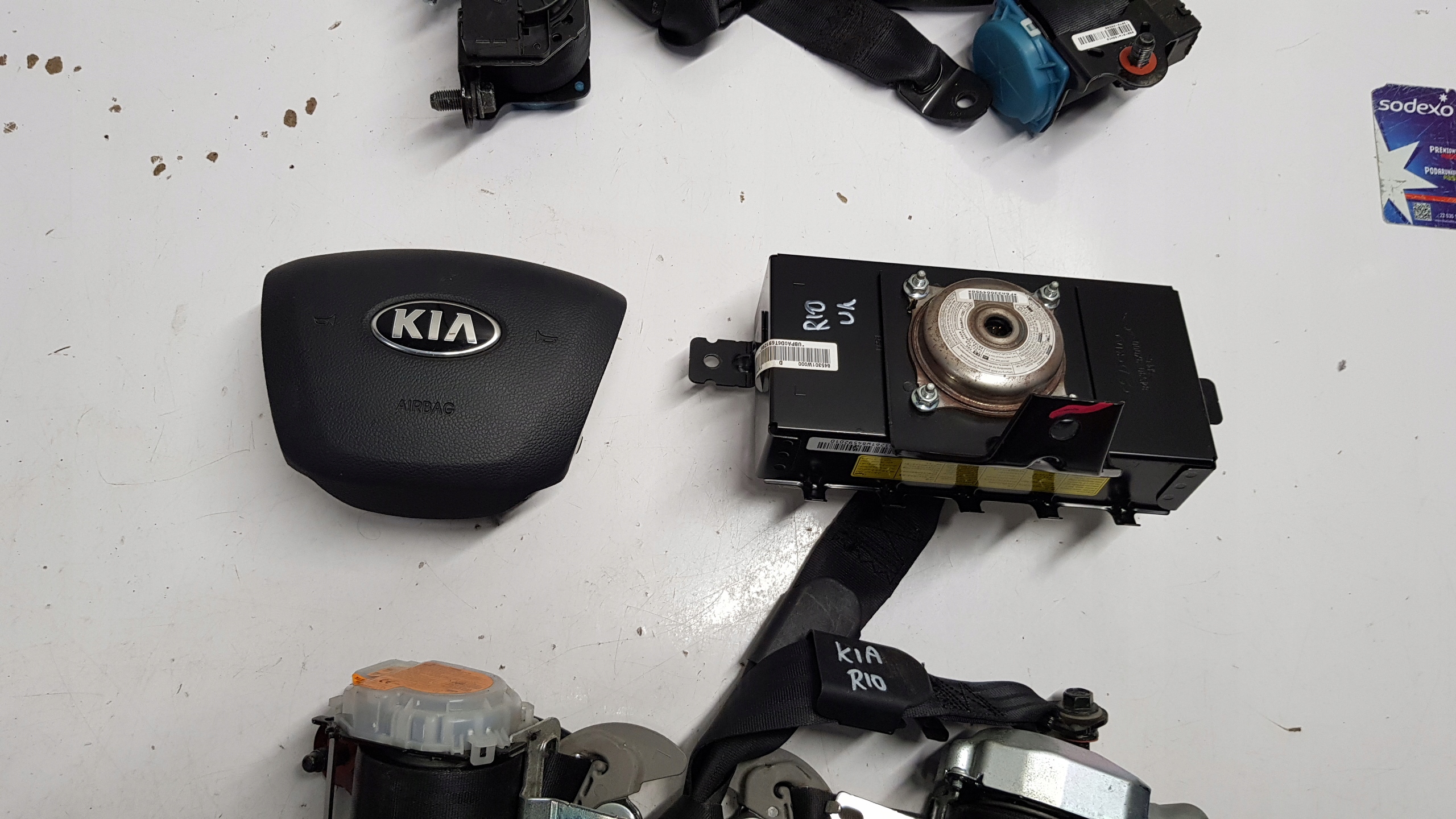 Подушки ремни kia RIO III