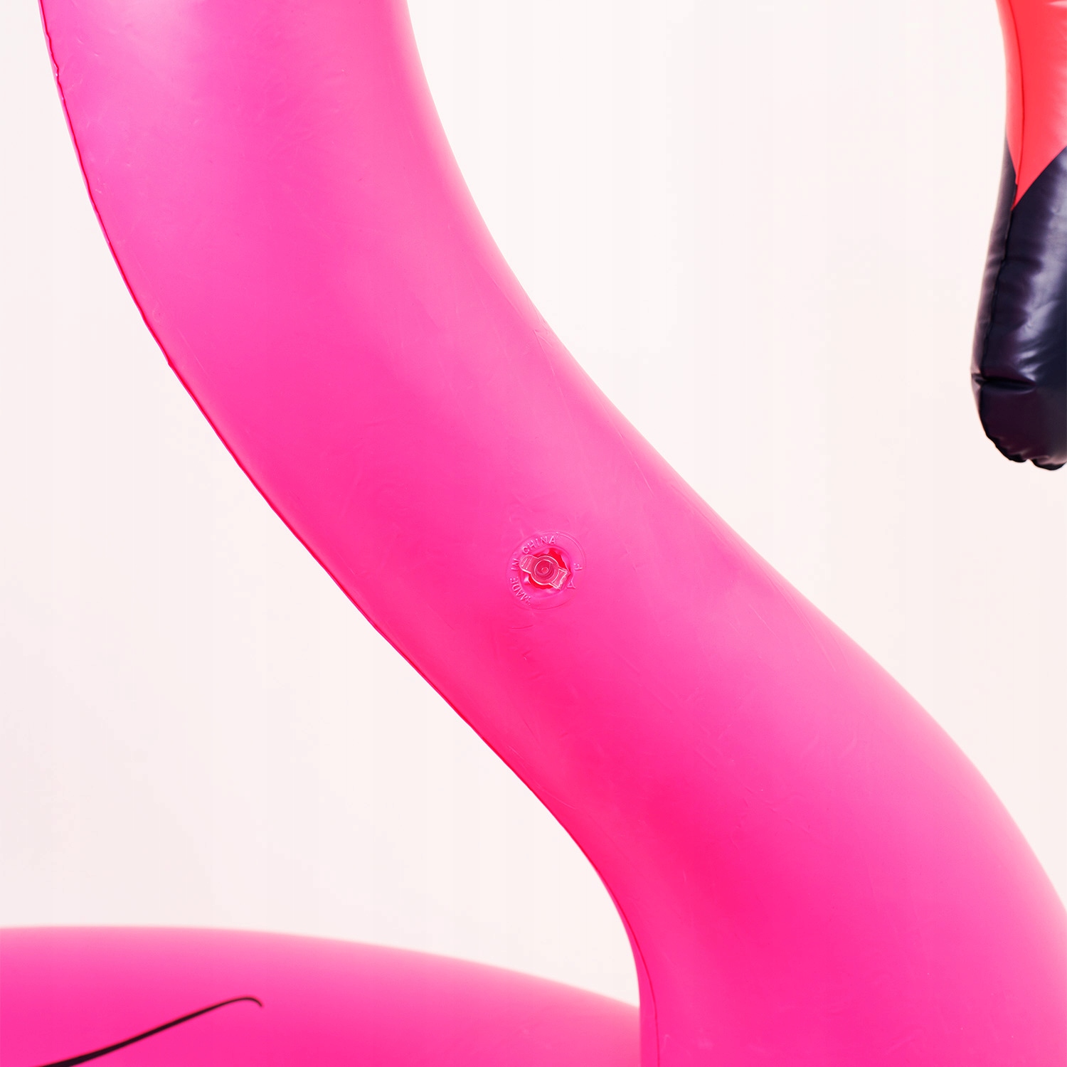 KOŁO DO PŁYWANIA WODY MATERAC DMUCHANY DUŻY PLAŻOWY NA BASEN FLAMING 120CM Obciążenie maksymalne 100 kg