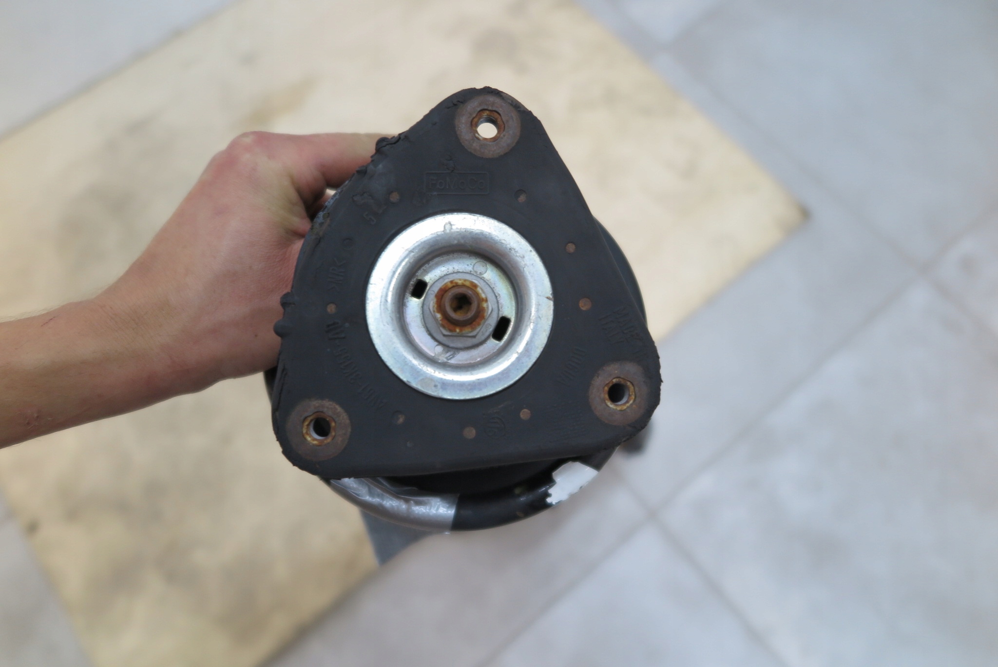 Focus MK3 РЕСТАЙЛИНГ поворотный кулак, цапфа перед