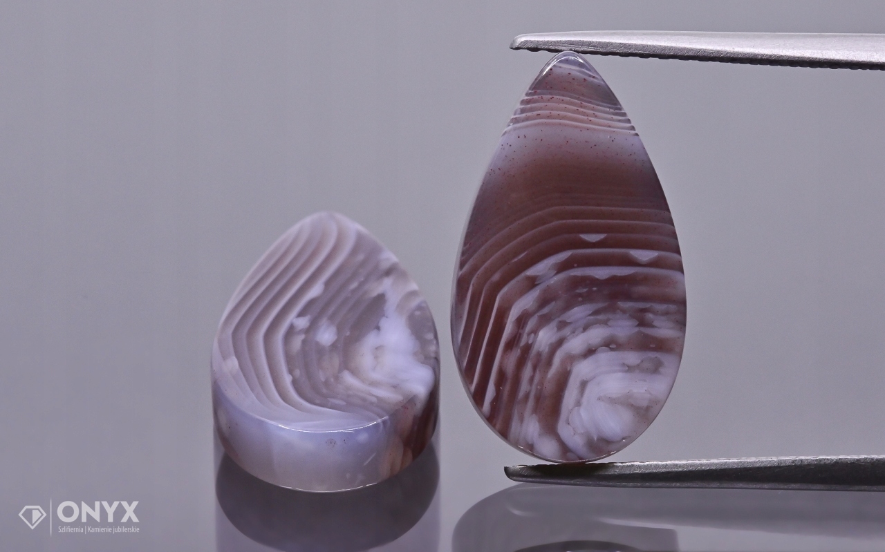 Achát Botswana mělký Pár slza 17,5x10 mm