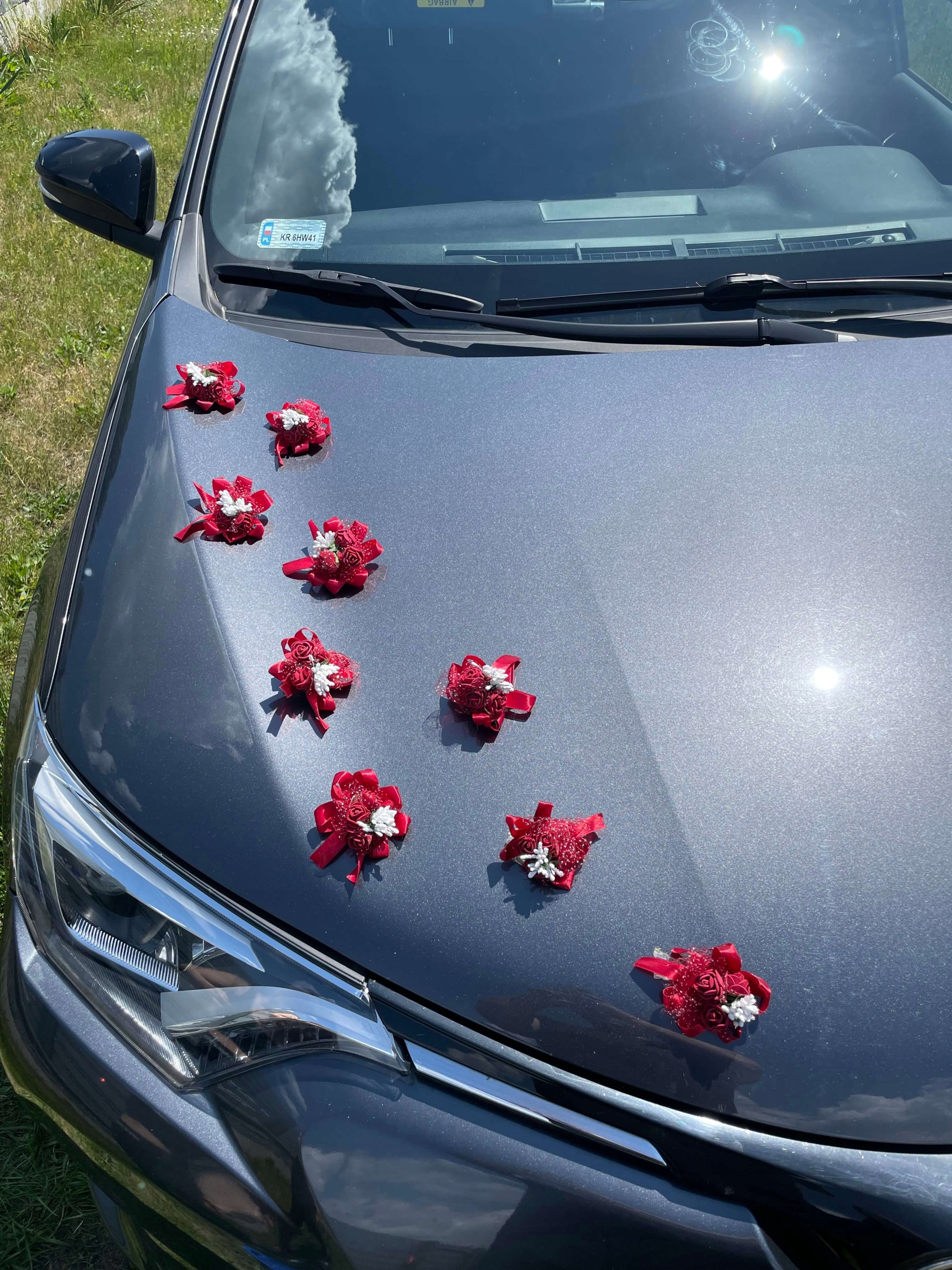 Dekoracja samochodu ozdoba auto ślub kwiaty czerwony Marka bez marki