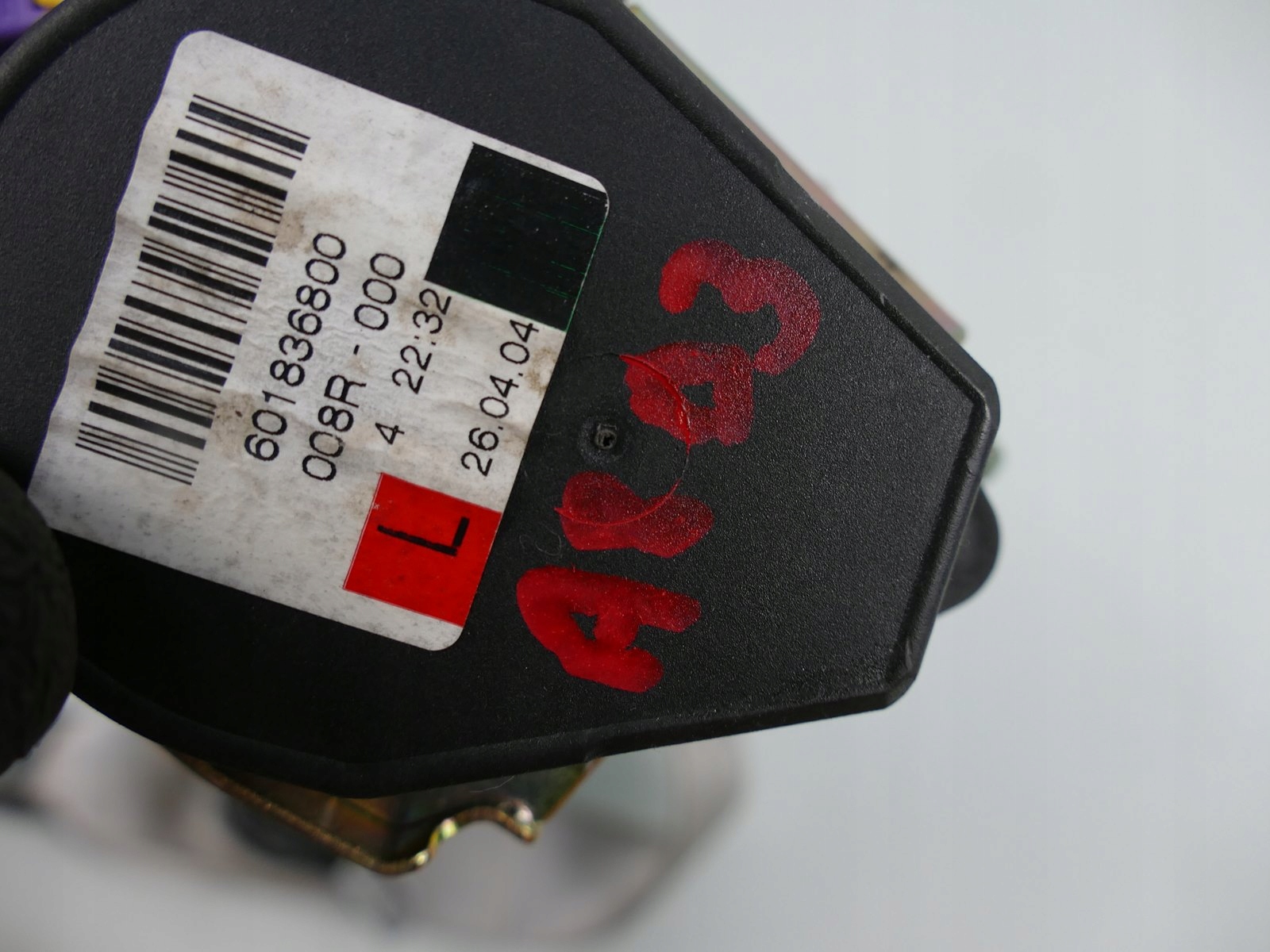 AUDI A8 D3 tension belt safety left front front
