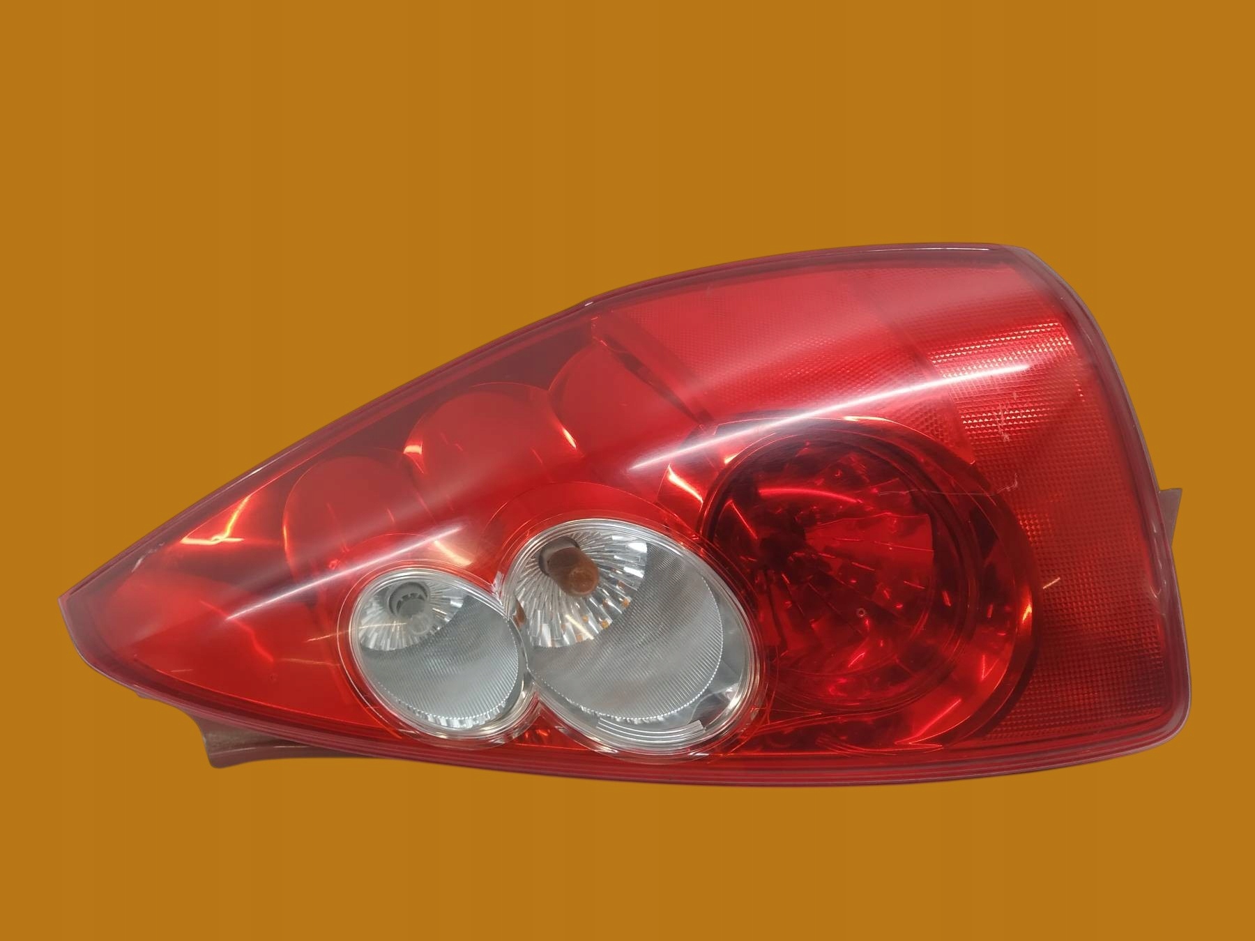 Licht heck rechts EUROPA Mazda 5 und (2005-2010)