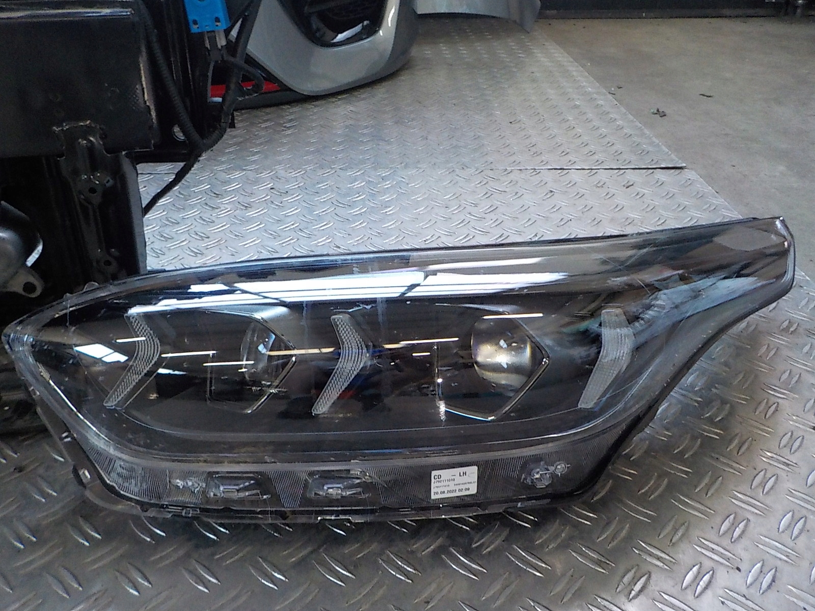 KIA ProCeed 18- PRZÓD KOMPLETNY CS Numer katalogowy części KIA ProCeed 18- PRZÓD KOMPLETNY CS